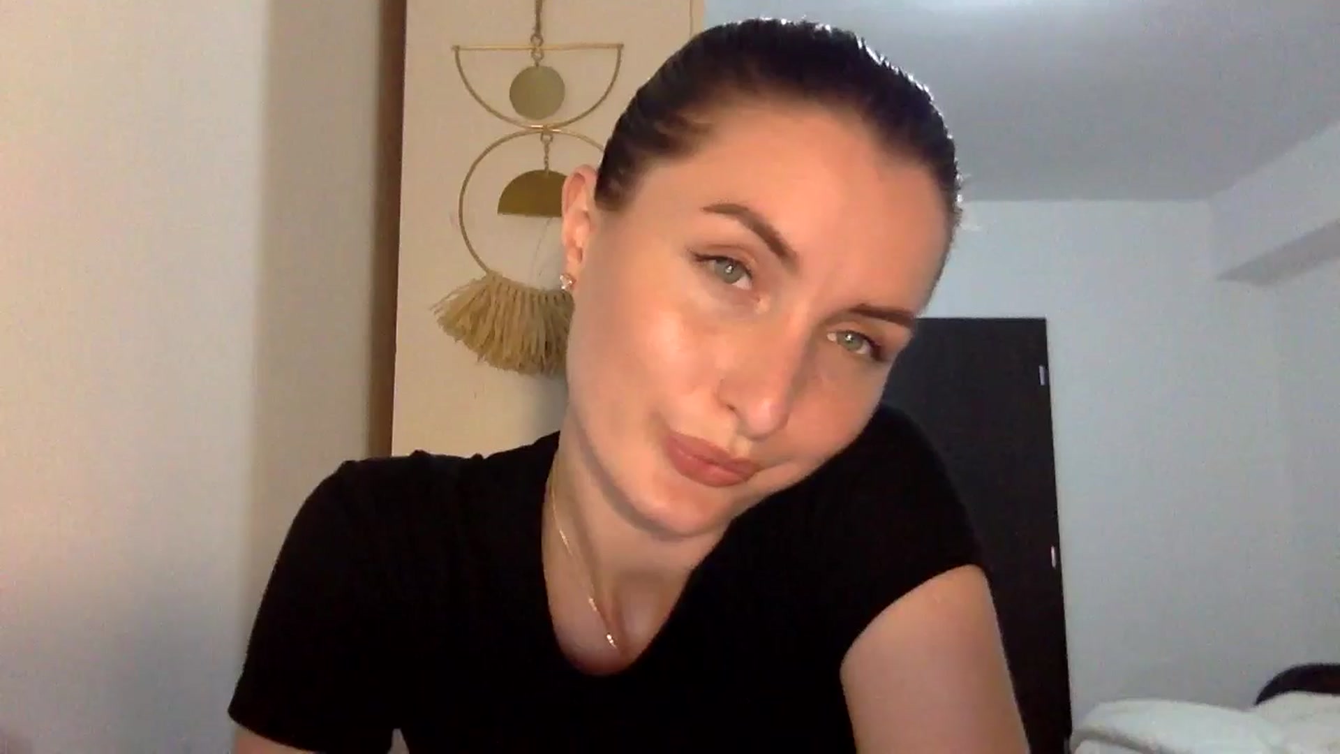 Gallery image thumbnail from EmilyNParis's myfreecams stream on, 05/26/2024, 21:04 image 13 of 20