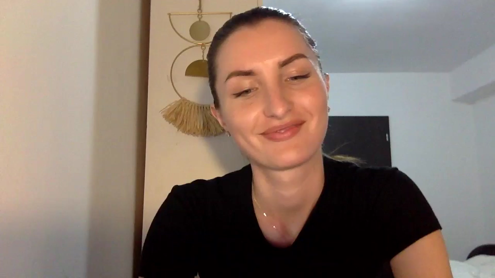 Gallery image thumbnail from EmilyNParis's myfreecams stream on, 05/26/2024, 21:04 image 10 of 20