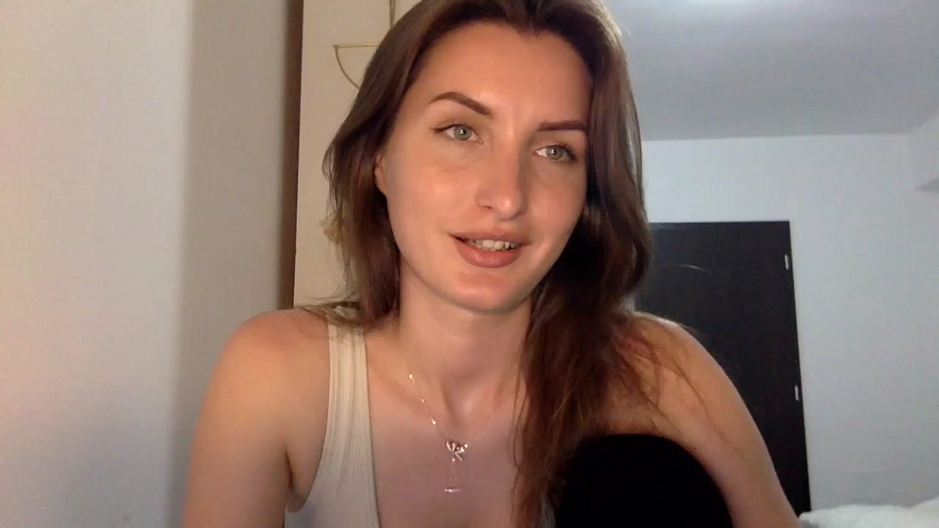 Gallery image thumbnail from EmilyNParis's myfreecams stream on, 05/27/2024, 20:24 image 9 of 20