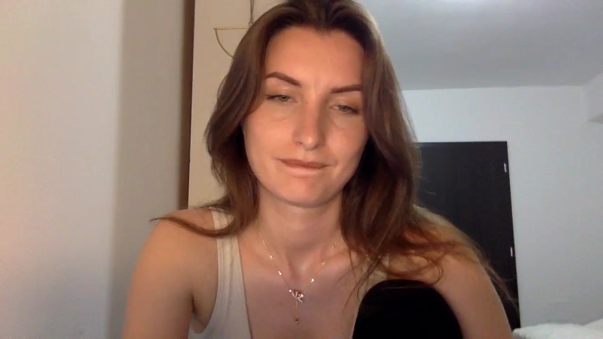 Gallery image thumbnail from EmilyNParis's myfreecams stream on, 05/27/2024, 20:24 image 14 of 20