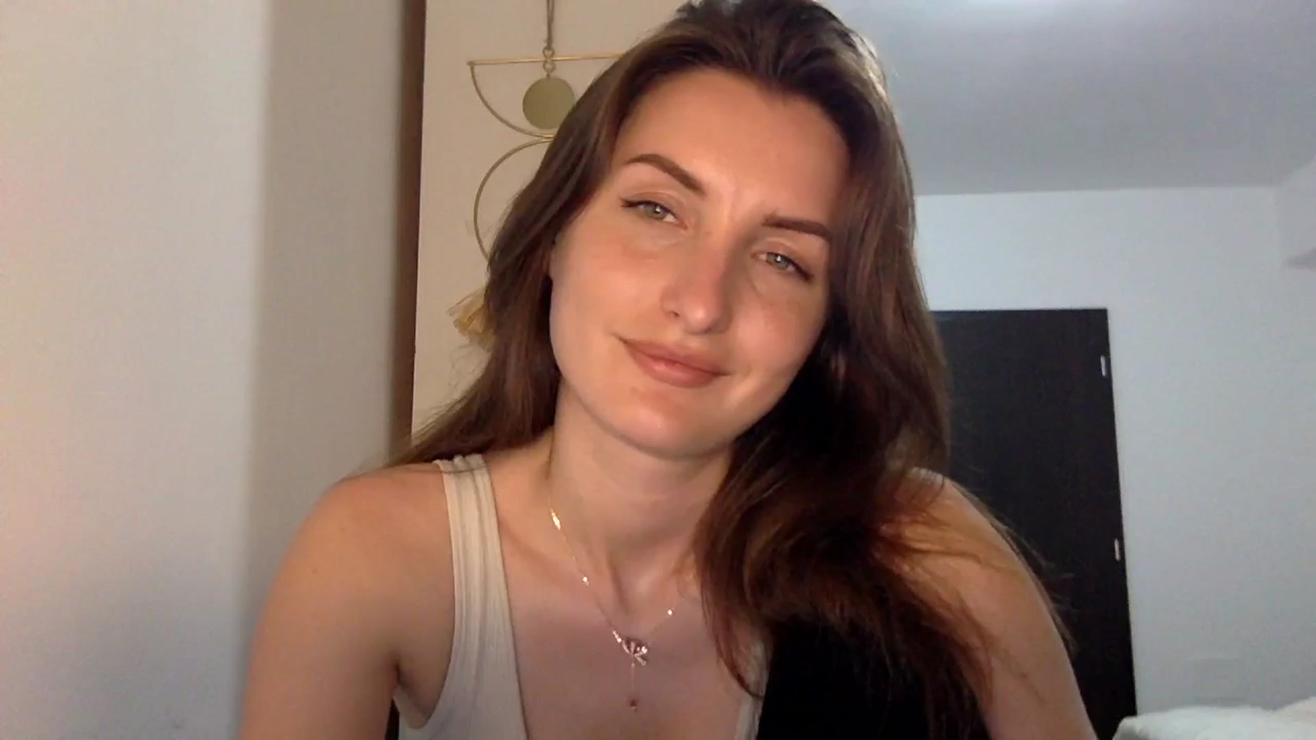 Gallery image thumbnail from EmilyNParis's myfreecams stream on, 05/27/2024, 20:24 image 16 of 20