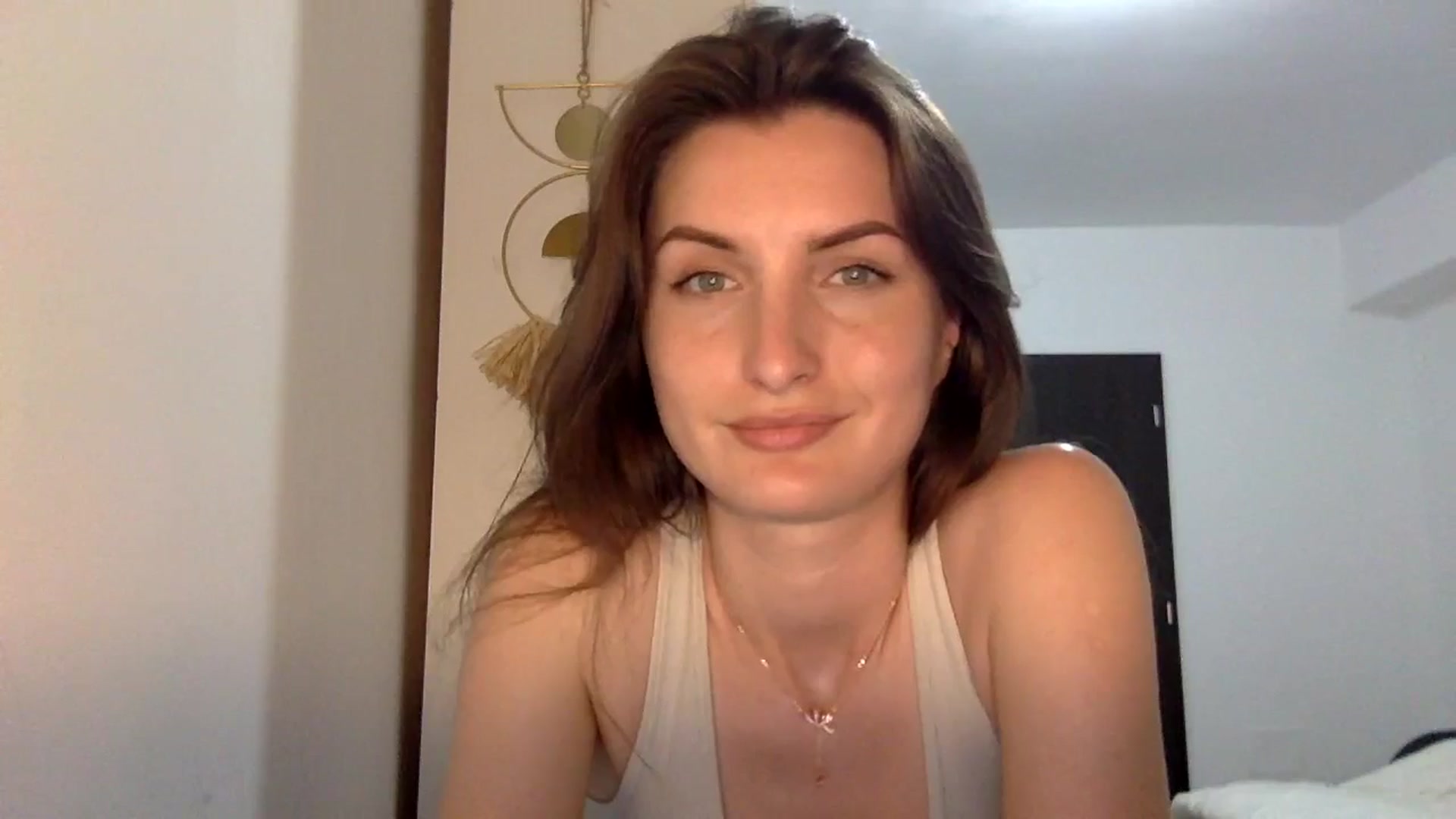 Gallery image thumbnail from EmilyNParis's myfreecams stream on, 05/27/2024, 20:44 image 14 of 20