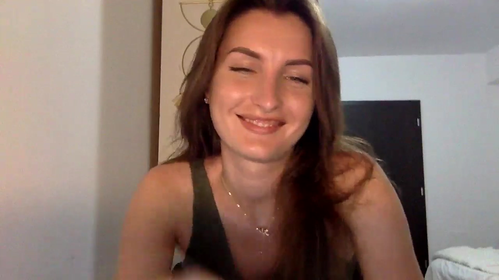 Gallery image thumbnail from EmilyNParis's myfreecams stream on, 06/02/2024, 19:34 image 2 of 20