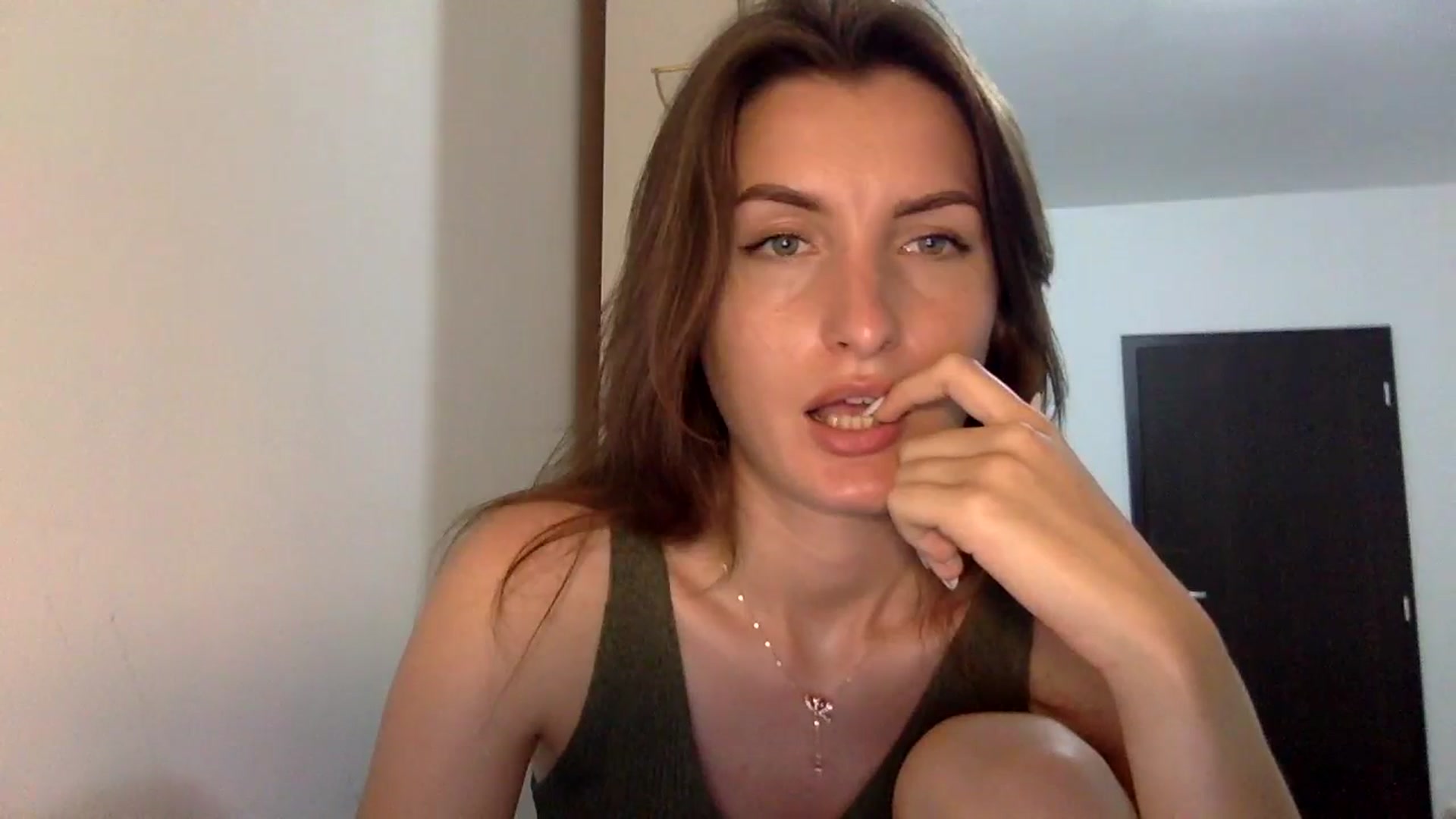 Gallery image thumbnail from EmilyNParis's myfreecams stream on, 06/02/2024, 19:34 image 13 of 20
