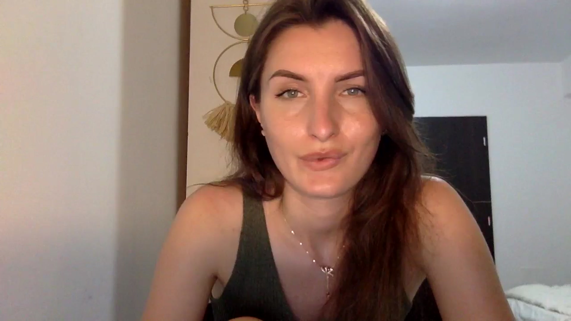 Gallery image thumbnail from EmilyNParis's myfreecams stream on, 06/02/2024, 19:34 image 6 of 20