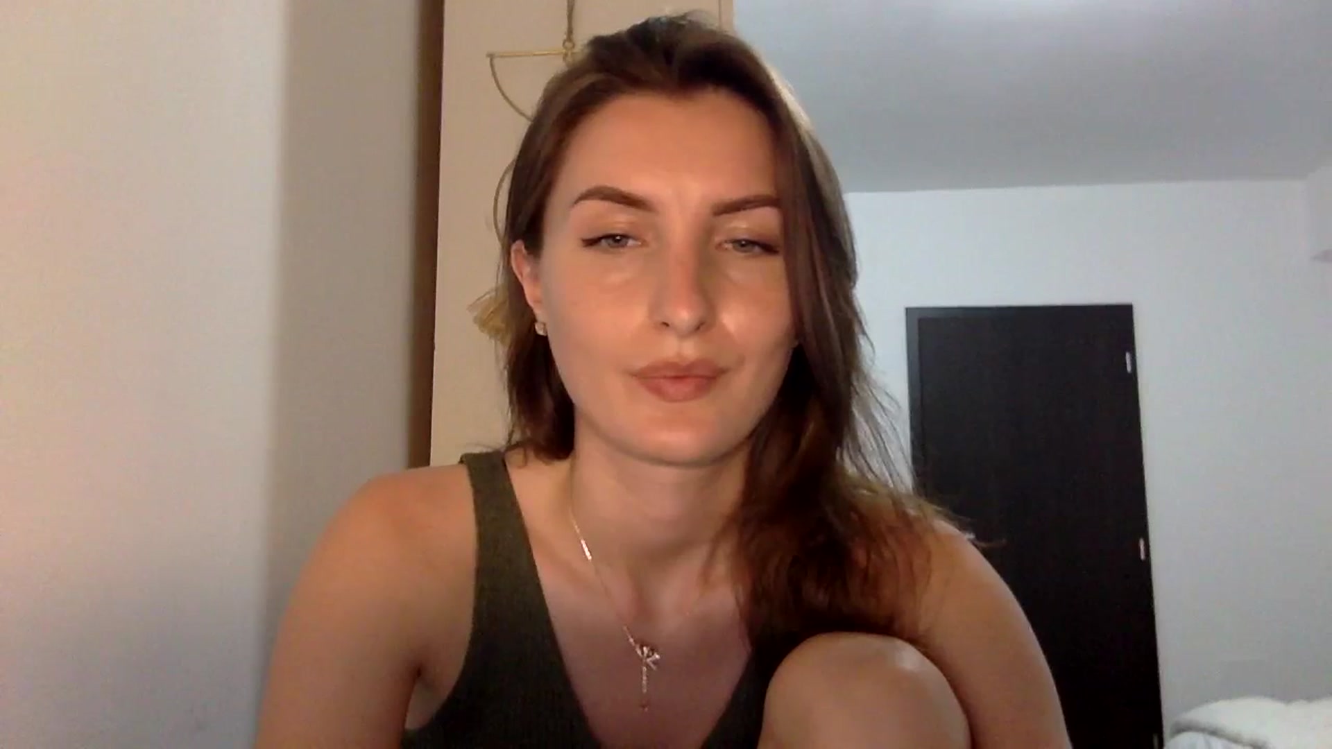 Gallery image thumbnail from EmilyNParis's myfreecams stream on, 06/02/2024, 21:20 image 12 of 20