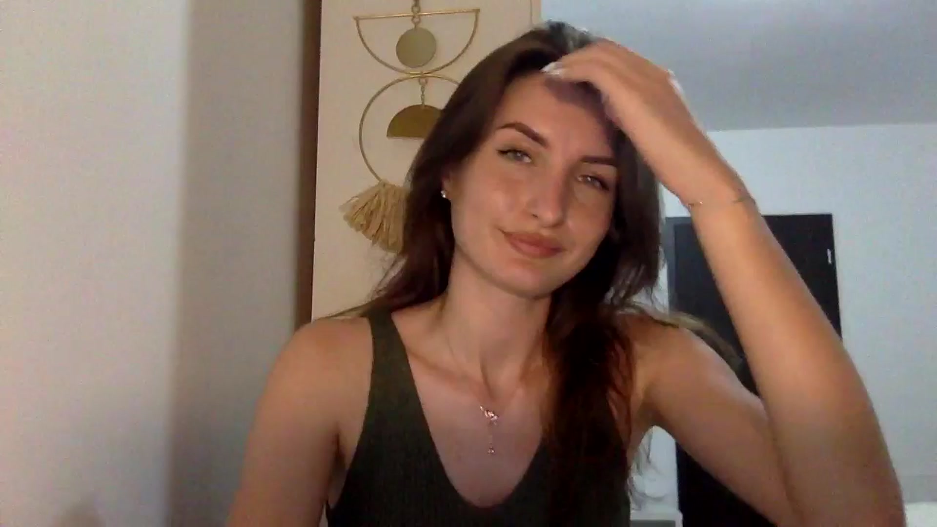 Gallery image thumbnail from EmilyNParis's myfreecams stream on, 06/02/2024, 21:20 image 15 of 20
