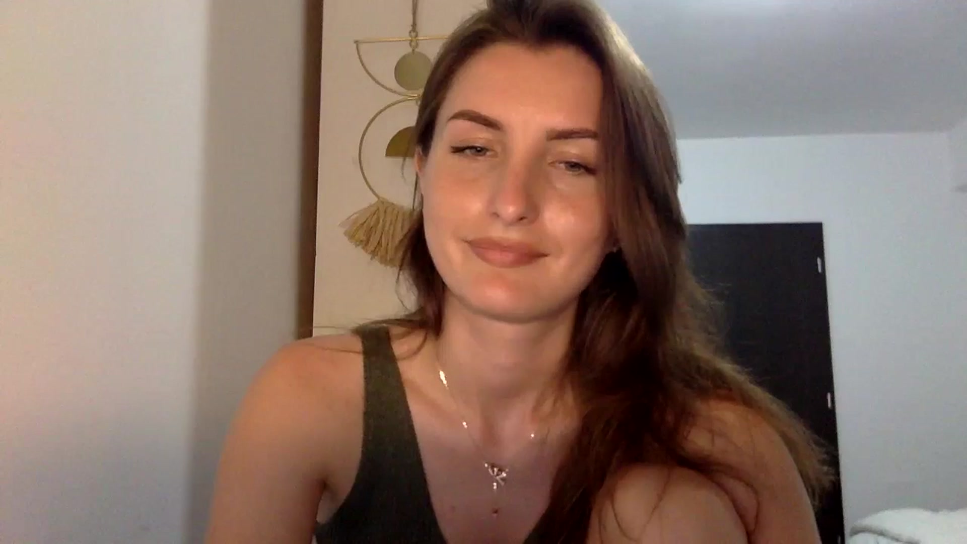 Gallery image thumbnail from EmilyNParis's myfreecams stream on, 06/02/2024, 21:20 image 10 of 20