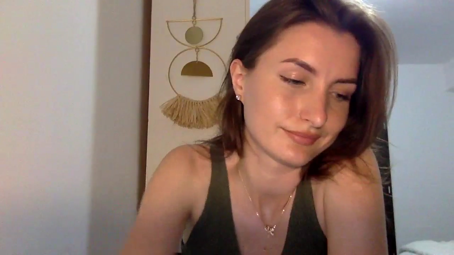 Gallery image thumbnail from EmilyNParis's myfreecams stream on, 06/02/2024, 21:20 image 8 of 20