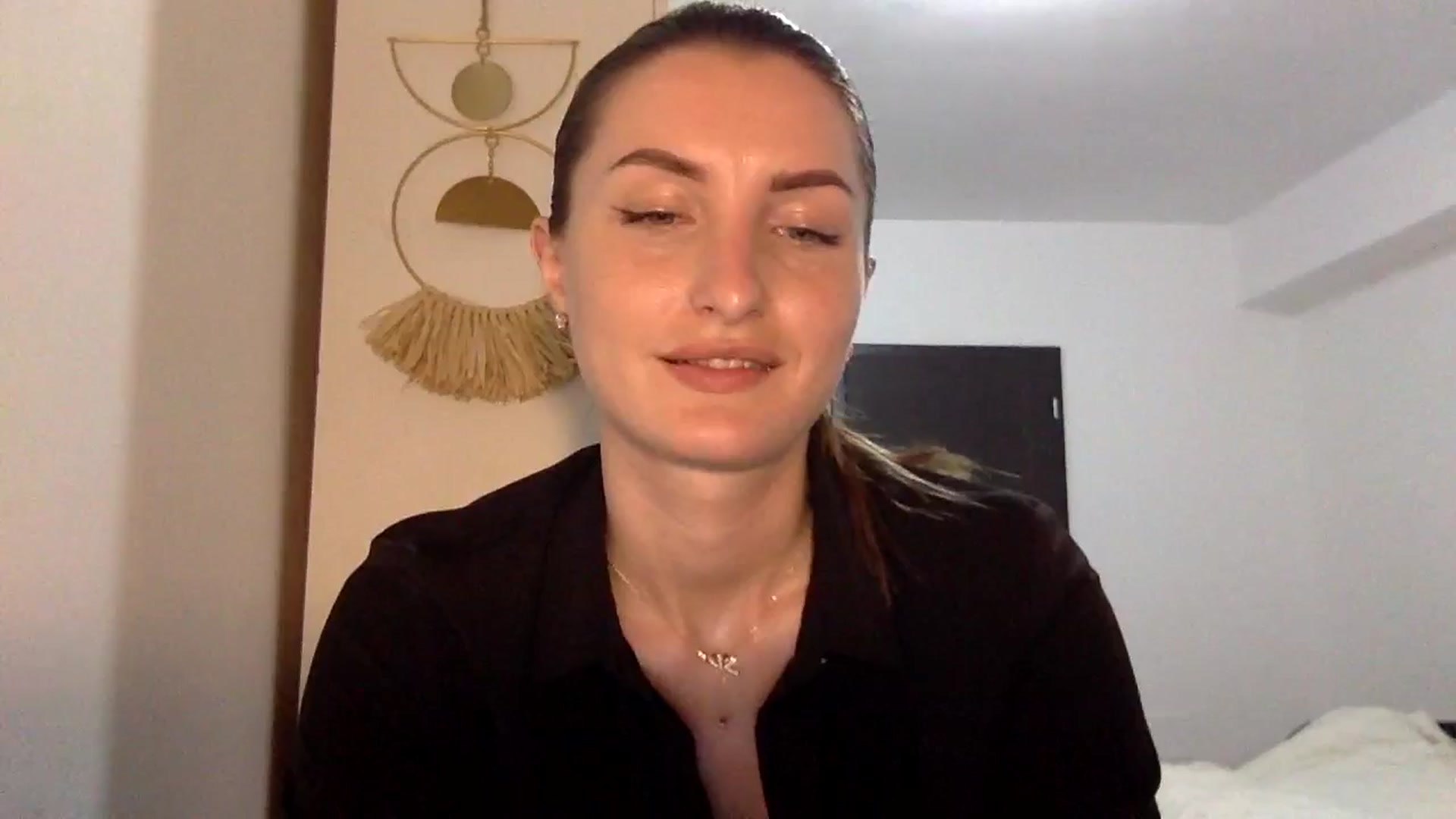Gallery image thumbnail from EmilyNParis's myfreecams stream on, 06/04/2024, 21:25 image 17 of 20