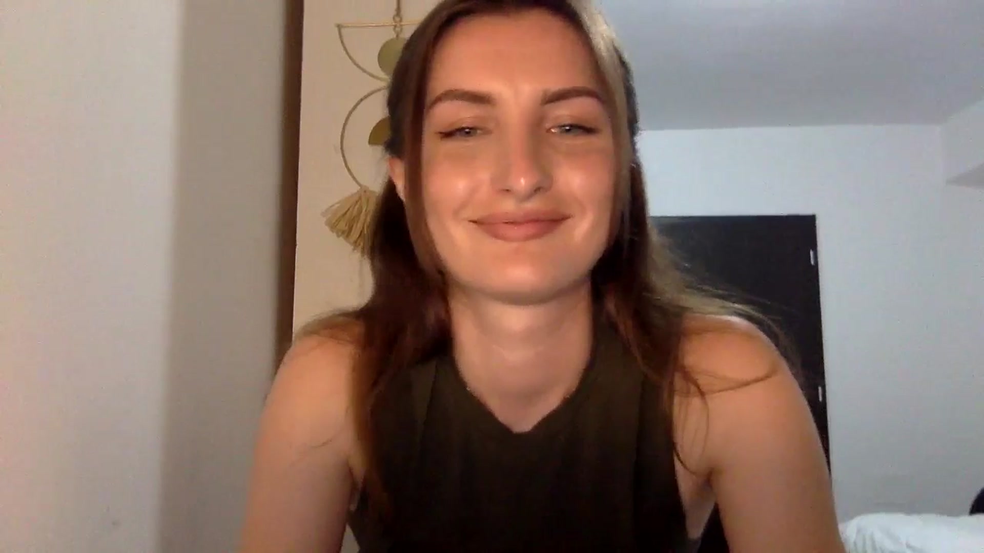 Gallery image thumbnail from EmilyNParis's myfreecams stream on, 06/08/2024, 19:51 image 19 of 20
