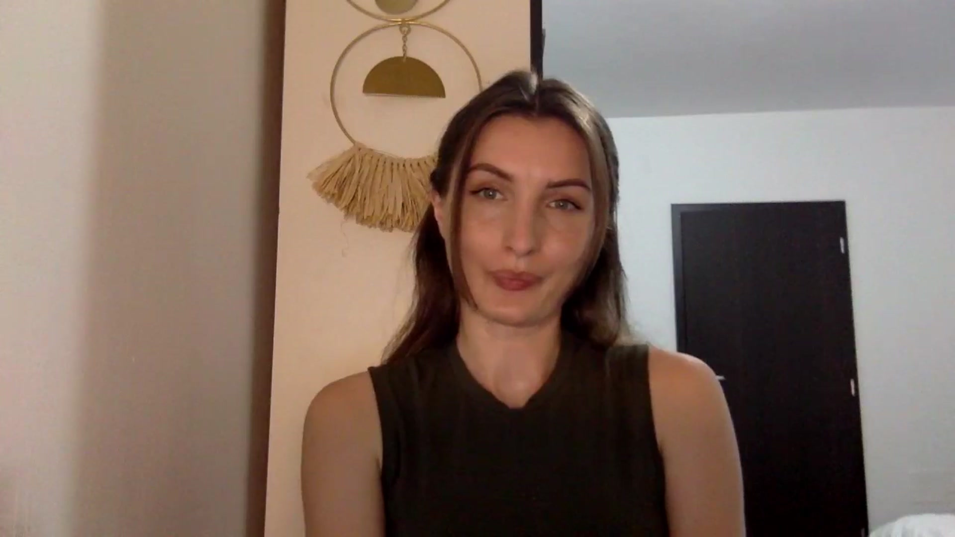 Gallery image thumbnail from EmilyNParis's myfreecams stream on, 06/08/2024, 19:51 image 11 of 20