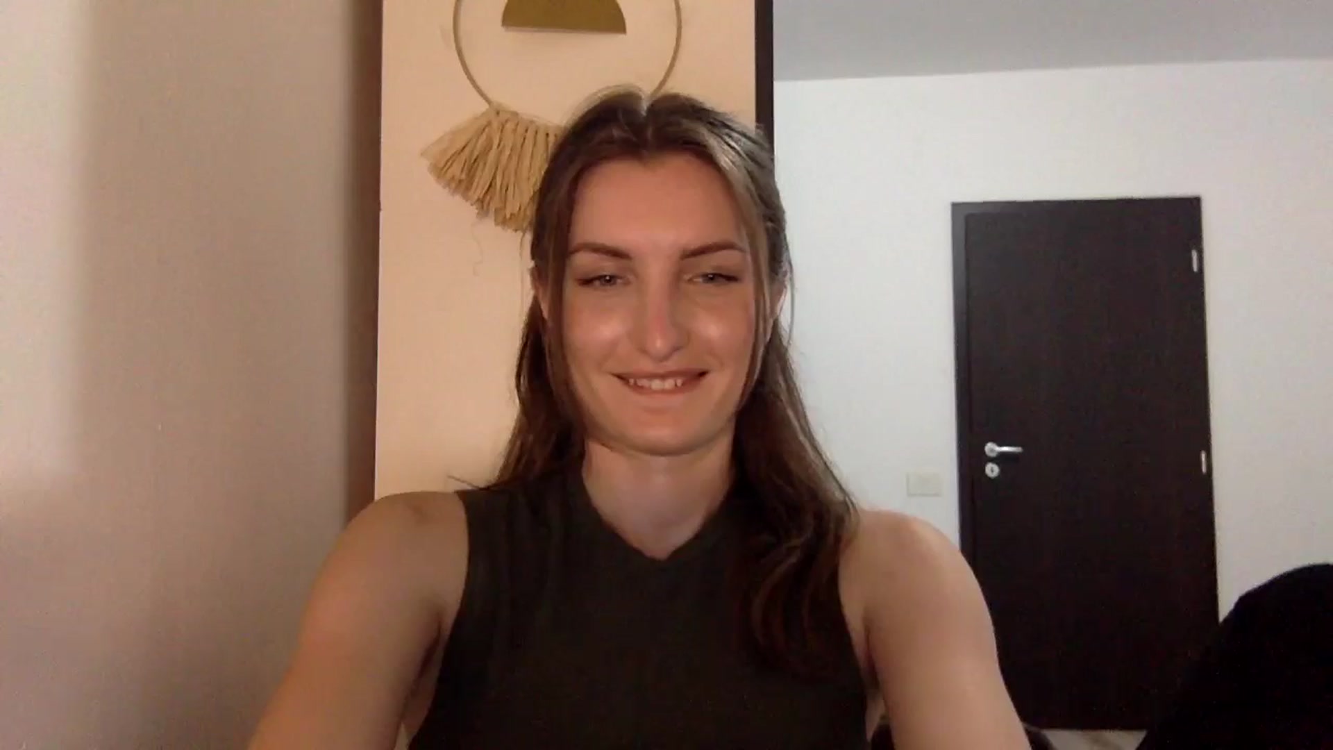 Gallery image thumbnail from EmilyNParis's myfreecams stream on, 06/08/2024, 21:00 image 18 of 20