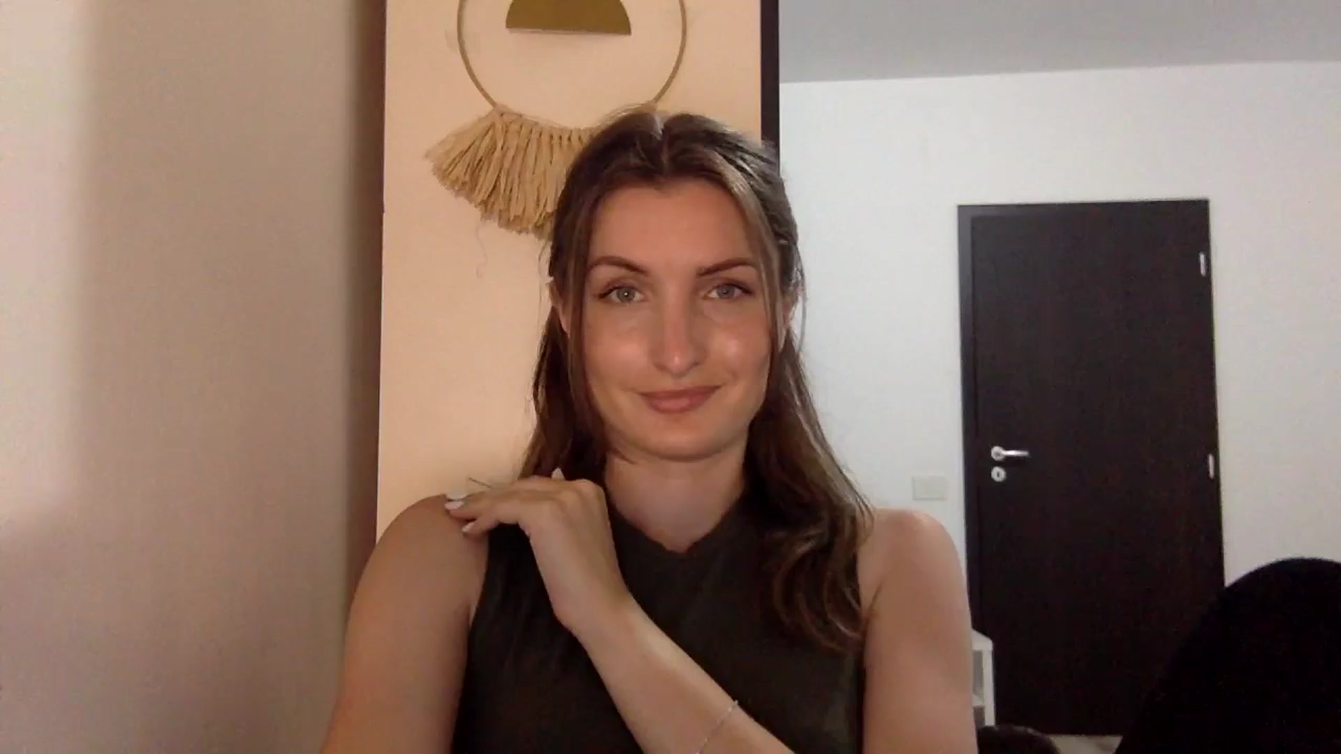 Gallery image thumbnail from EmilyNParis's myfreecams stream on, 06/08/2024, 21:00 image 11 of 20