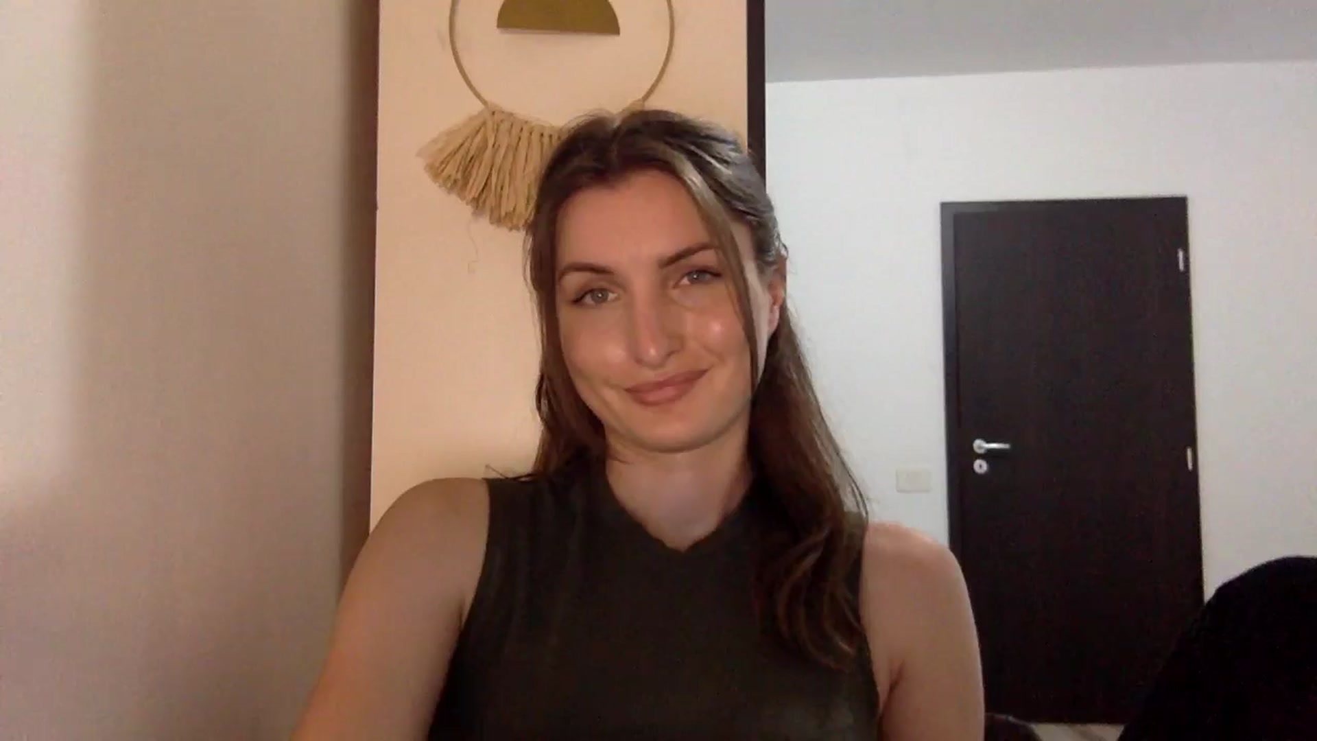 Gallery image thumbnail from EmilyNParis's myfreecams stream on, 06/08/2024, 21:00 image 15 of 20