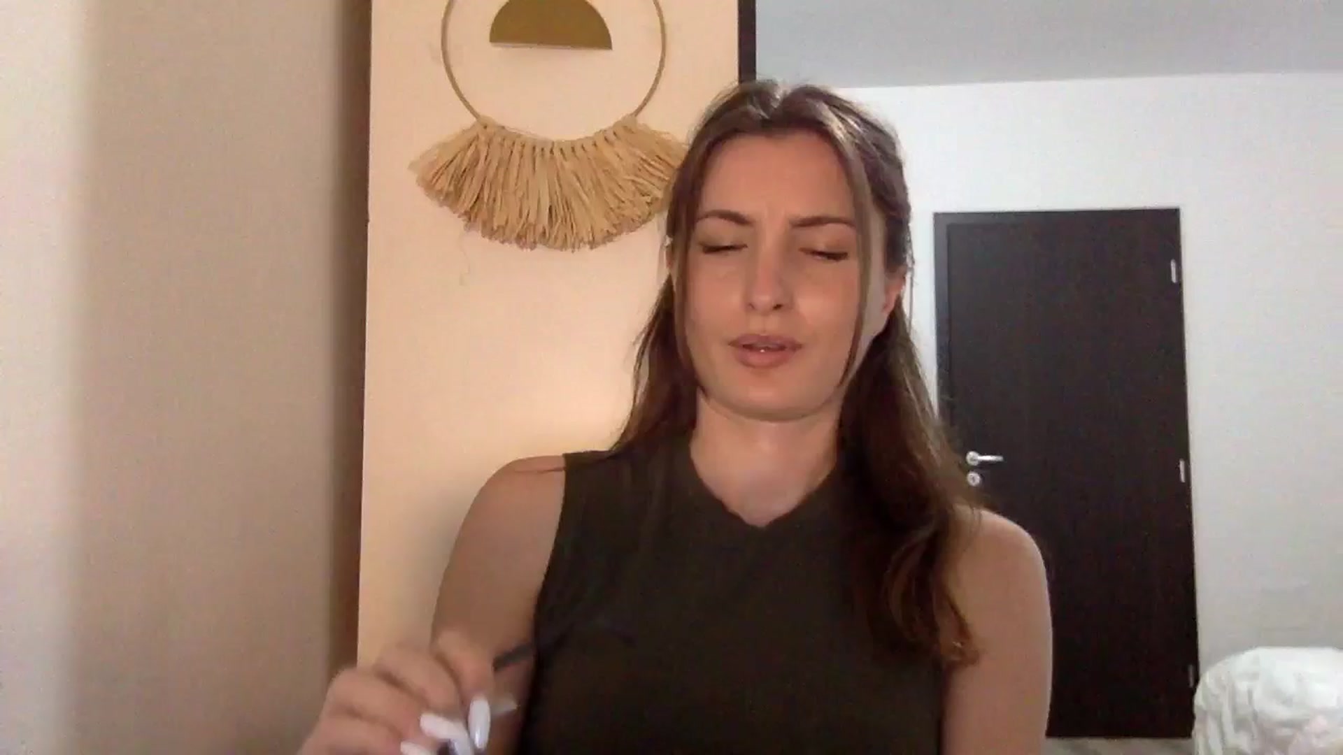 Gallery image thumbnail from EmilyNParis's myfreecams stream on, 06/08/2024, 21:26 image 1 of 20