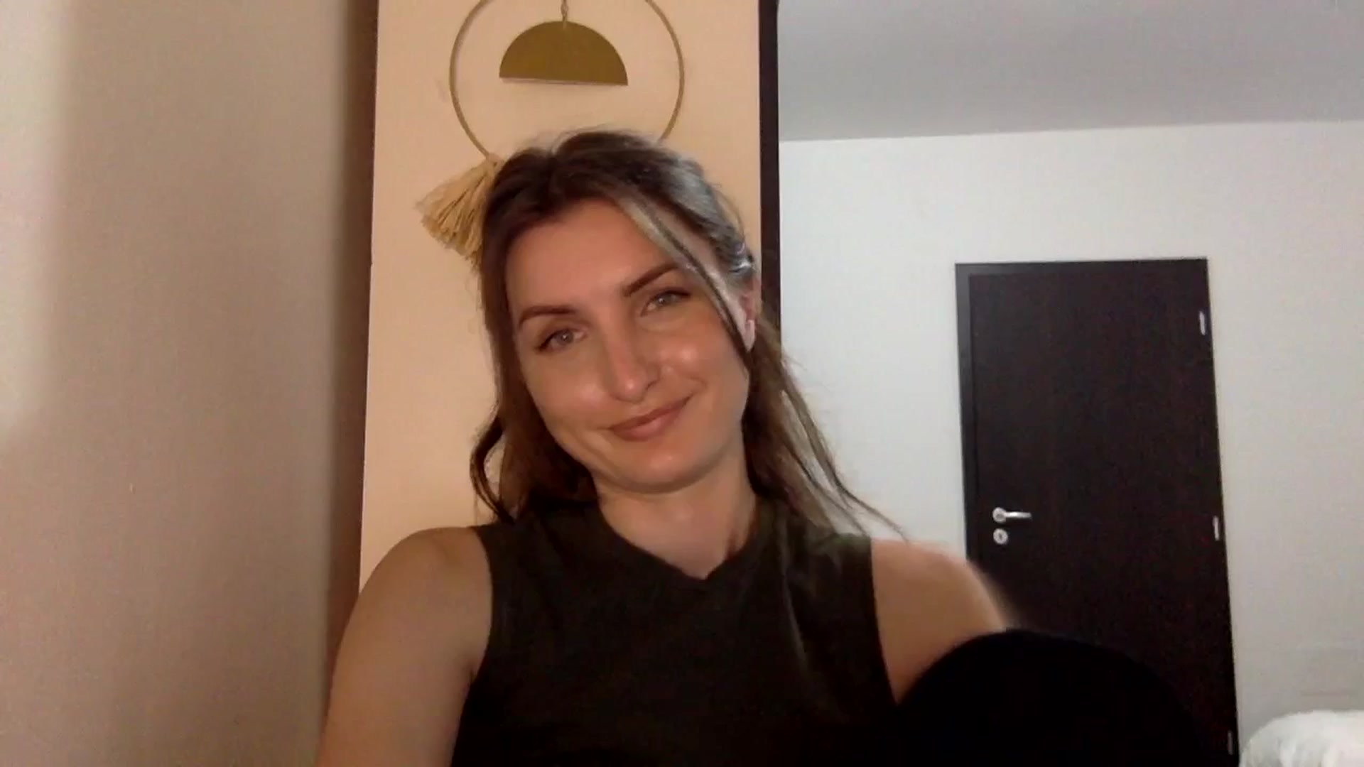 Gallery image thumbnail from EmilyNParis's myfreecams stream on, 06/09/2024, 24:02 image 12 of 20