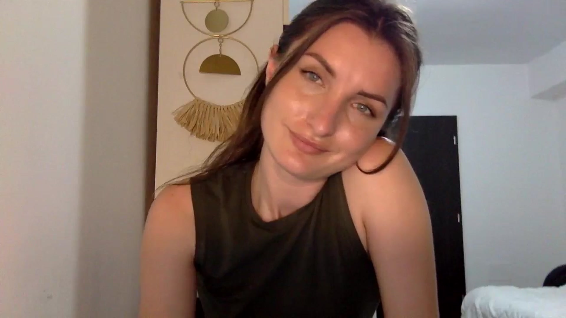 Gallery image thumbnail from EmilyNParis's myfreecams stream on, 06/09/2024, 24:02 image 5 of 20