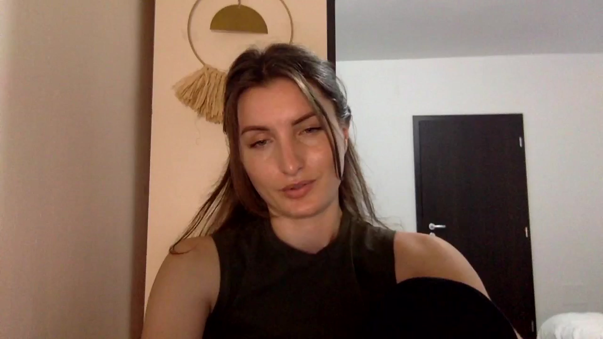Gallery image thumbnail from EmilyNParis's myfreecams stream on, 06/09/2024, 24:26 image 7 of 20