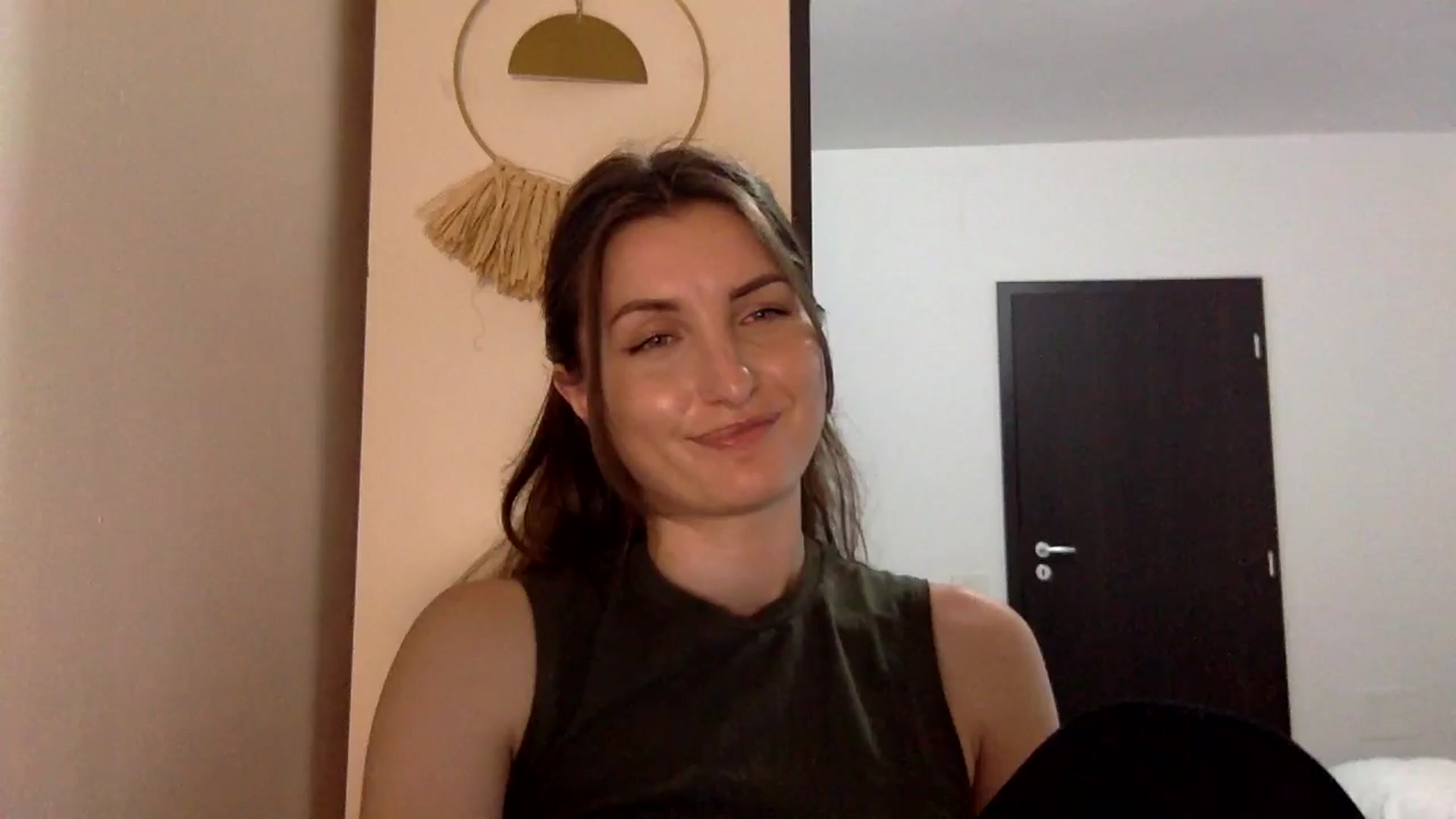 Gallery image thumbnail from EmilyNParis's myfreecams stream on, 06/09/2024, 24:26 image 13 of 20