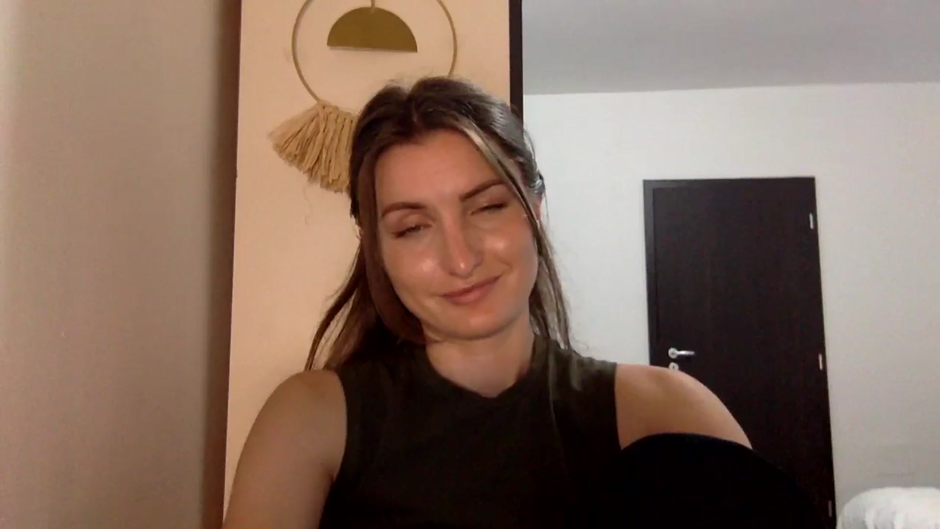 Gallery image thumbnail from EmilyNParis's myfreecams stream on, 06/09/2024, 24:26 image 9 of 20