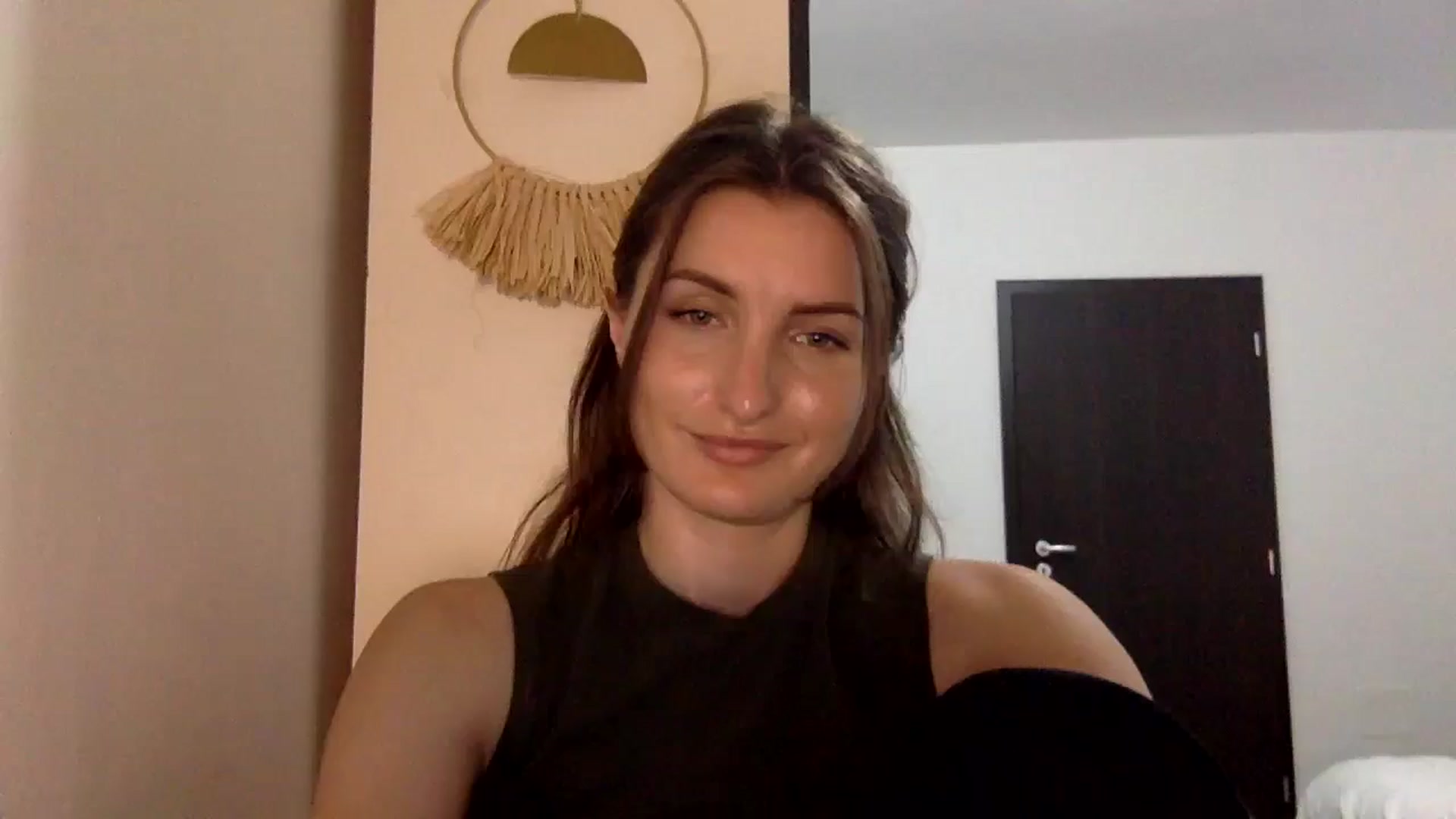 Gallery image thumbnail from EmilyNParis's myfreecams stream on, 06/09/2024, 24:26 image 11 of 20