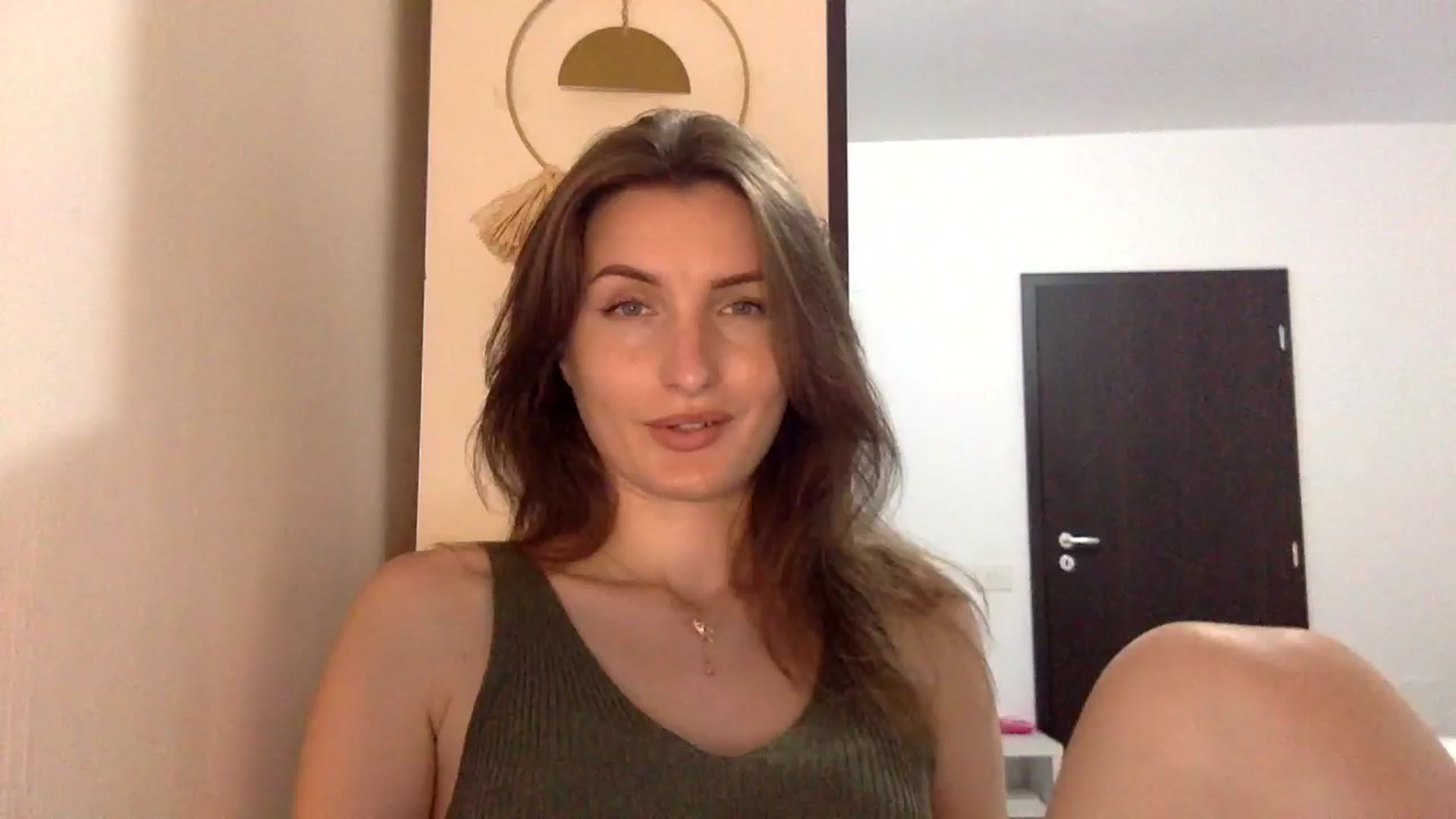 Gallery image thumbnail from EmilyNParis's myfreecams stream on, 06/10/2024, 20:05 image 16 of 20