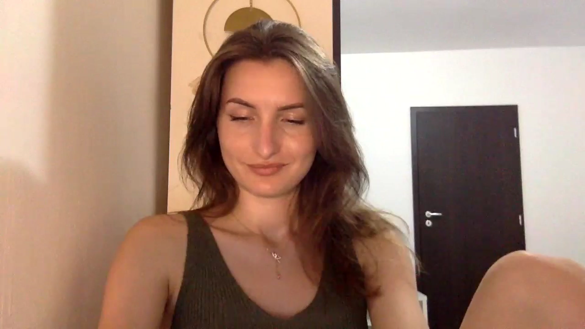 Gallery image thumbnail from EmilyNParis's myfreecams stream on, 06/10/2024, 20:05 image 15 of 20
