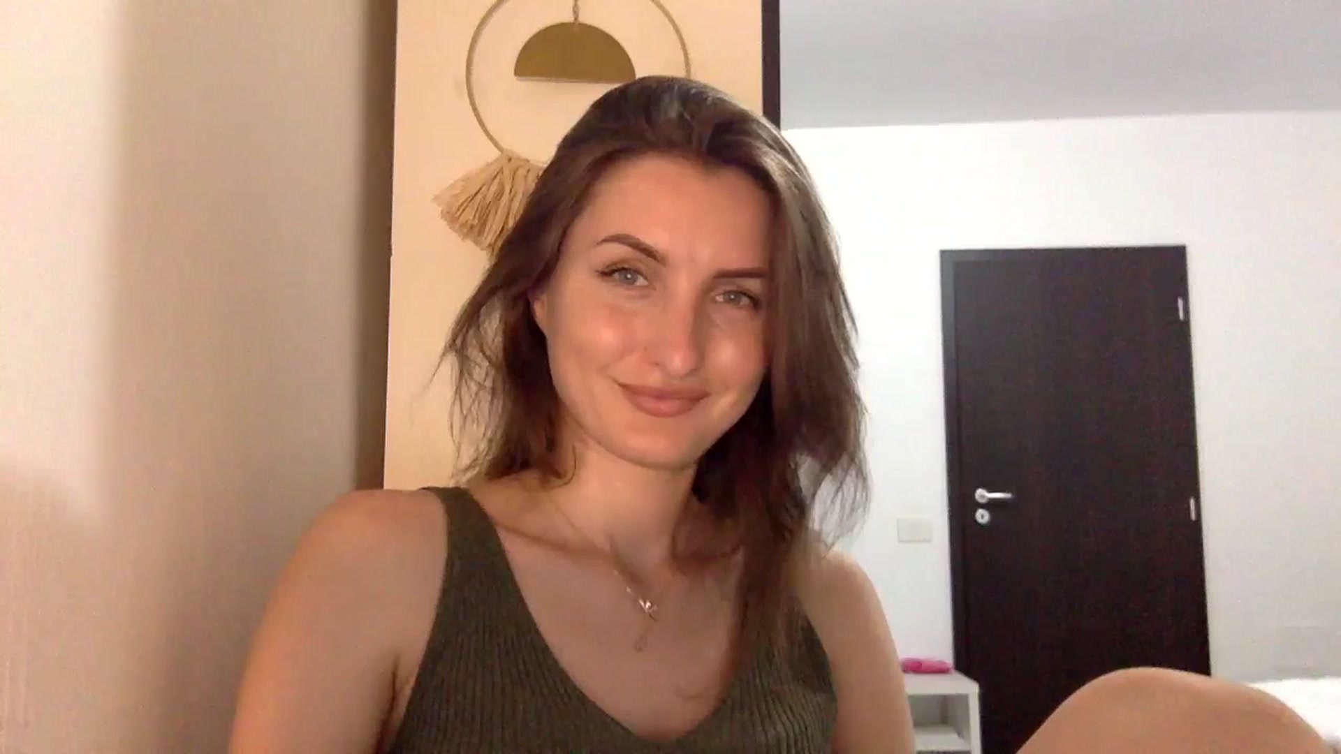 Gallery image thumbnail from EmilyNParis's myfreecams stream on, 06/10/2024, 20:05 image 12 of 20