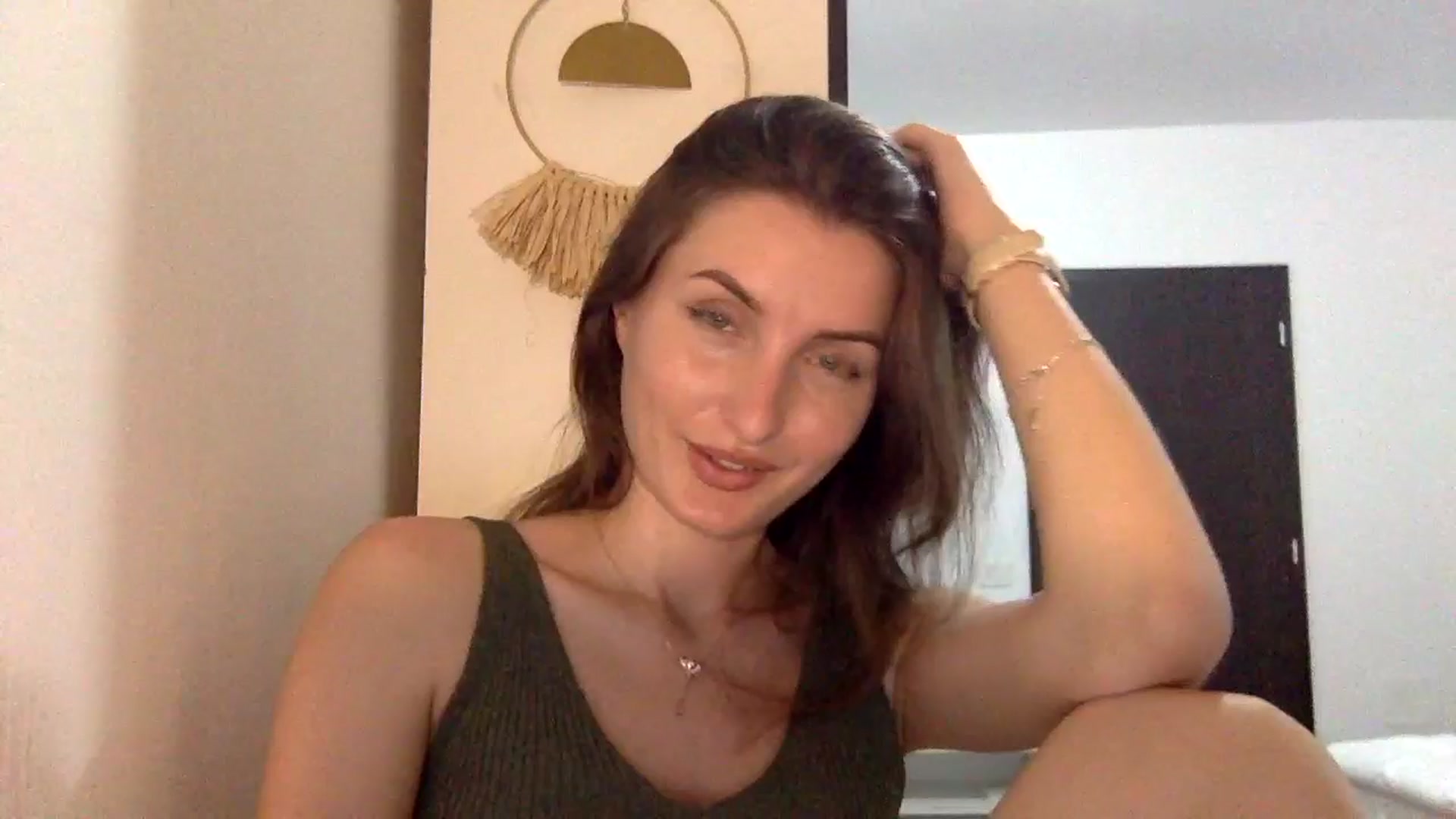 Gallery image thumbnail from EmilyNParis's myfreecams stream on, 06/10/2024, 20:05 image 8 of 20
