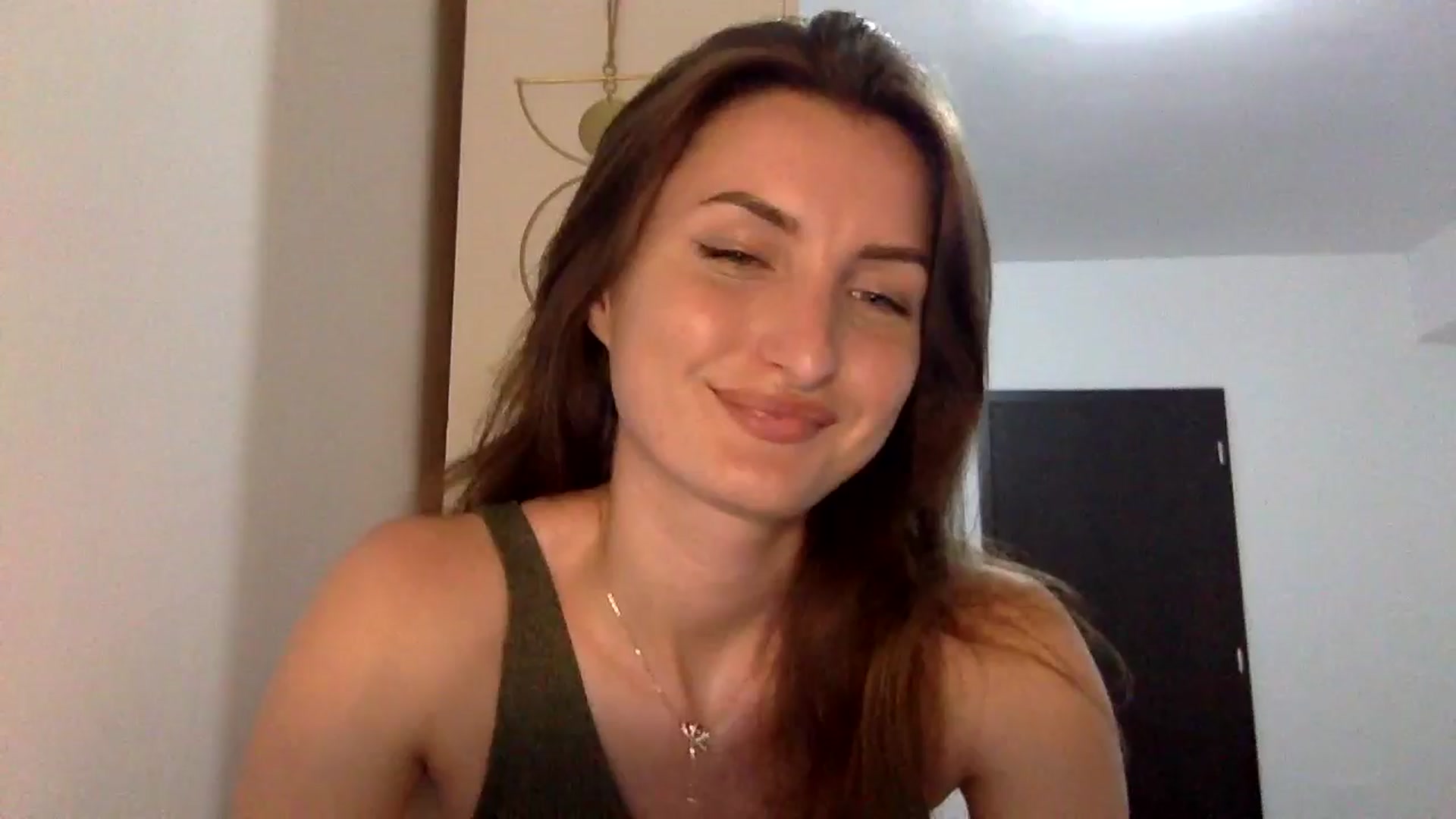 Gallery image thumbnail from EmilyNParis's myfreecams stream on, 06/10/2024, 20:05 image 1 of 20