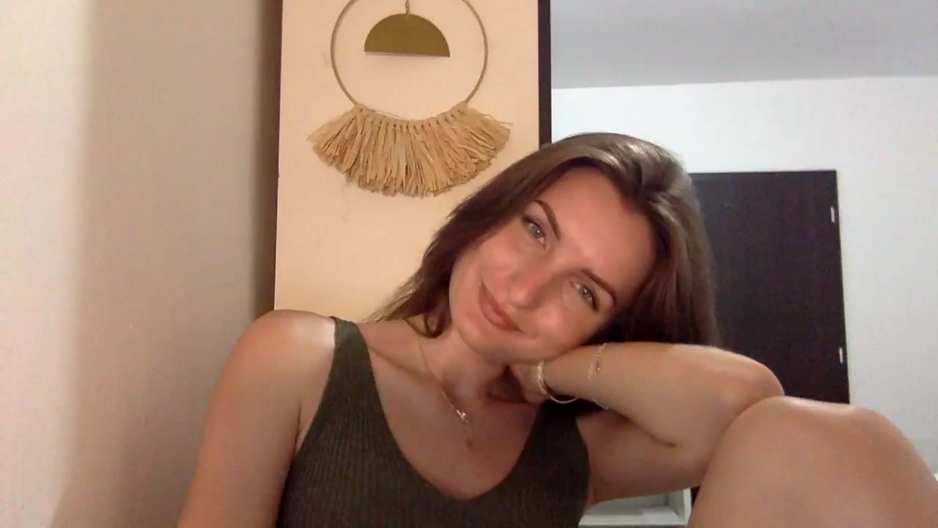 Gallery image thumbnail from EmilyNParis's myfreecams stream on, 06/10/2024, 20:28 image 10 of 20