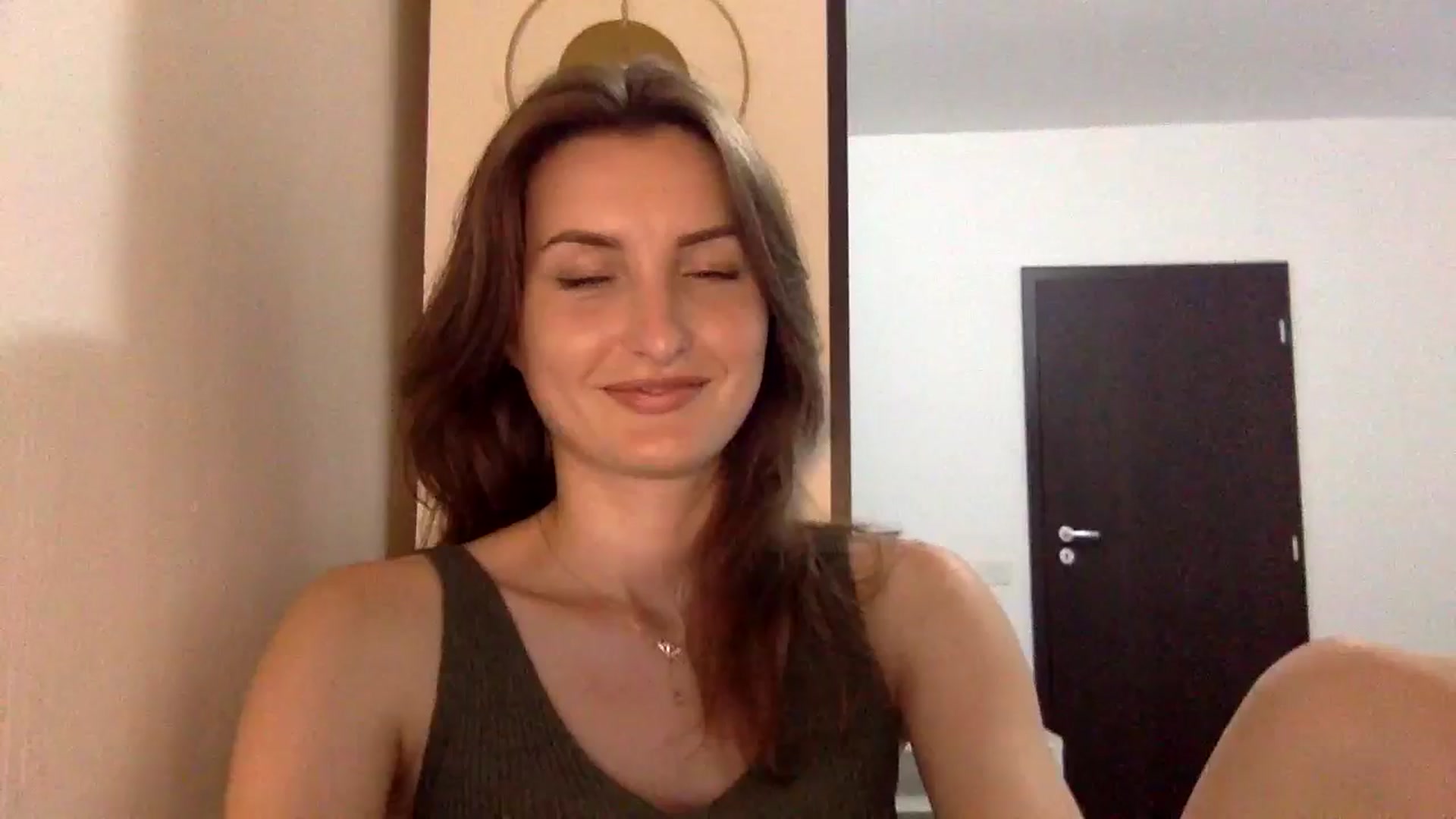Gallery image thumbnail from EmilyNParis's myfreecams stream on, 06/10/2024, 20:28 image 1 of 20