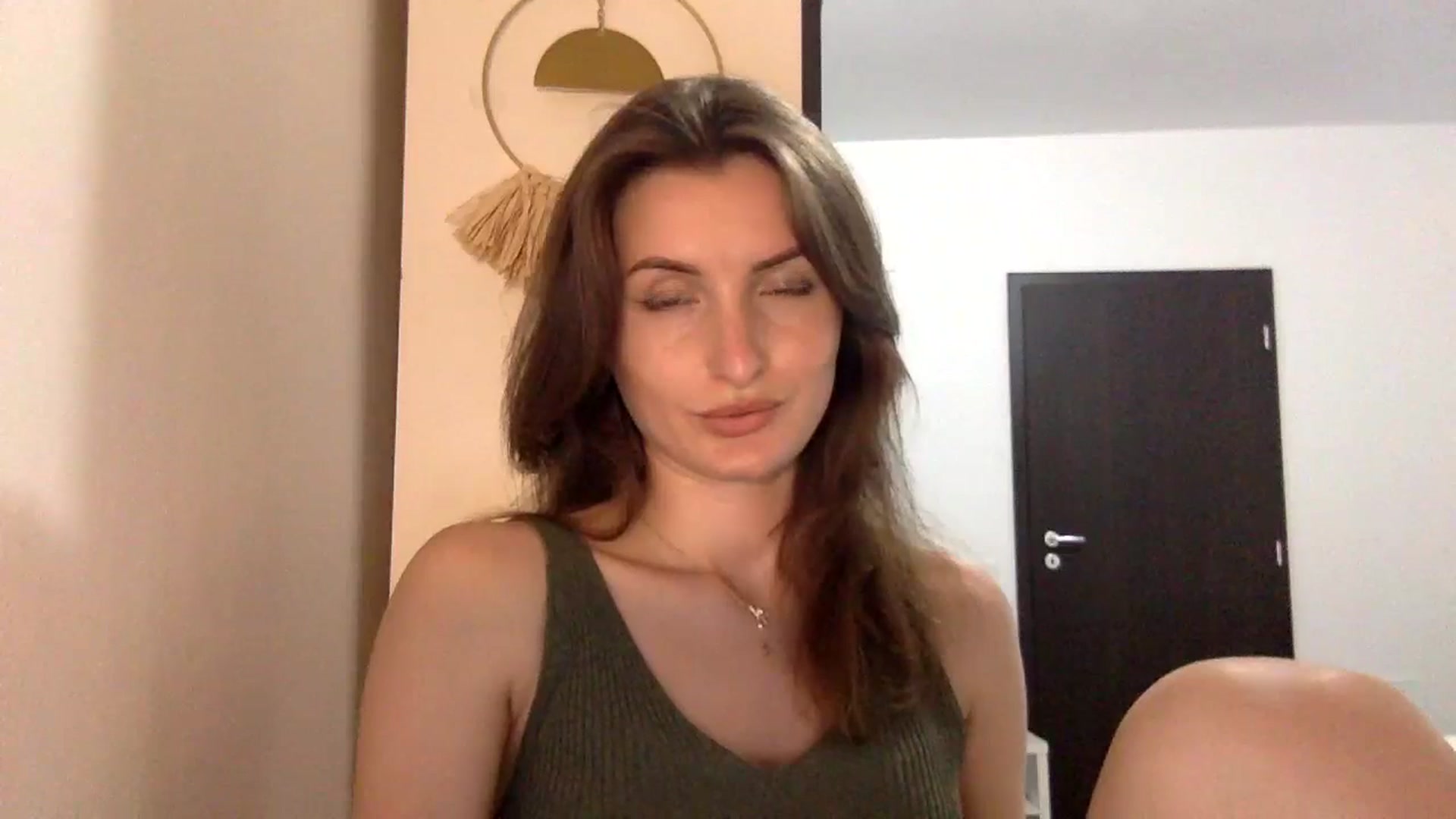 Gallery image thumbnail from EmilyNParis's myfreecams stream on, 06/10/2024, 20:28 image 13 of 20