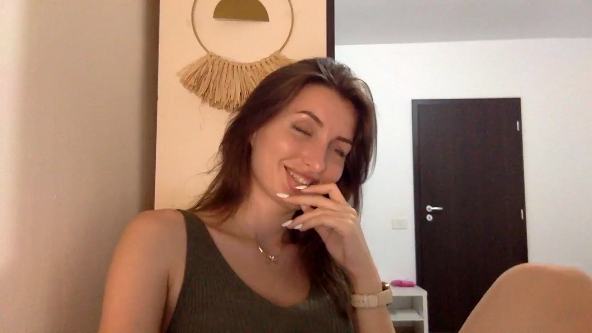 Gallery image thumbnail from EmilyNParis's myfreecams stream on, 06/10/2024, 21:41 image 9 of 20