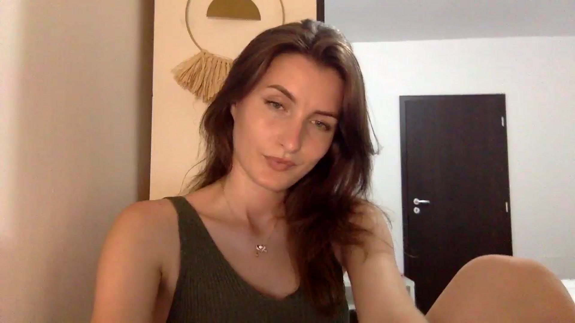 Gallery image thumbnail from EmilyNParis's myfreecams stream on, 06/10/2024, 21:41 image 5 of 20
