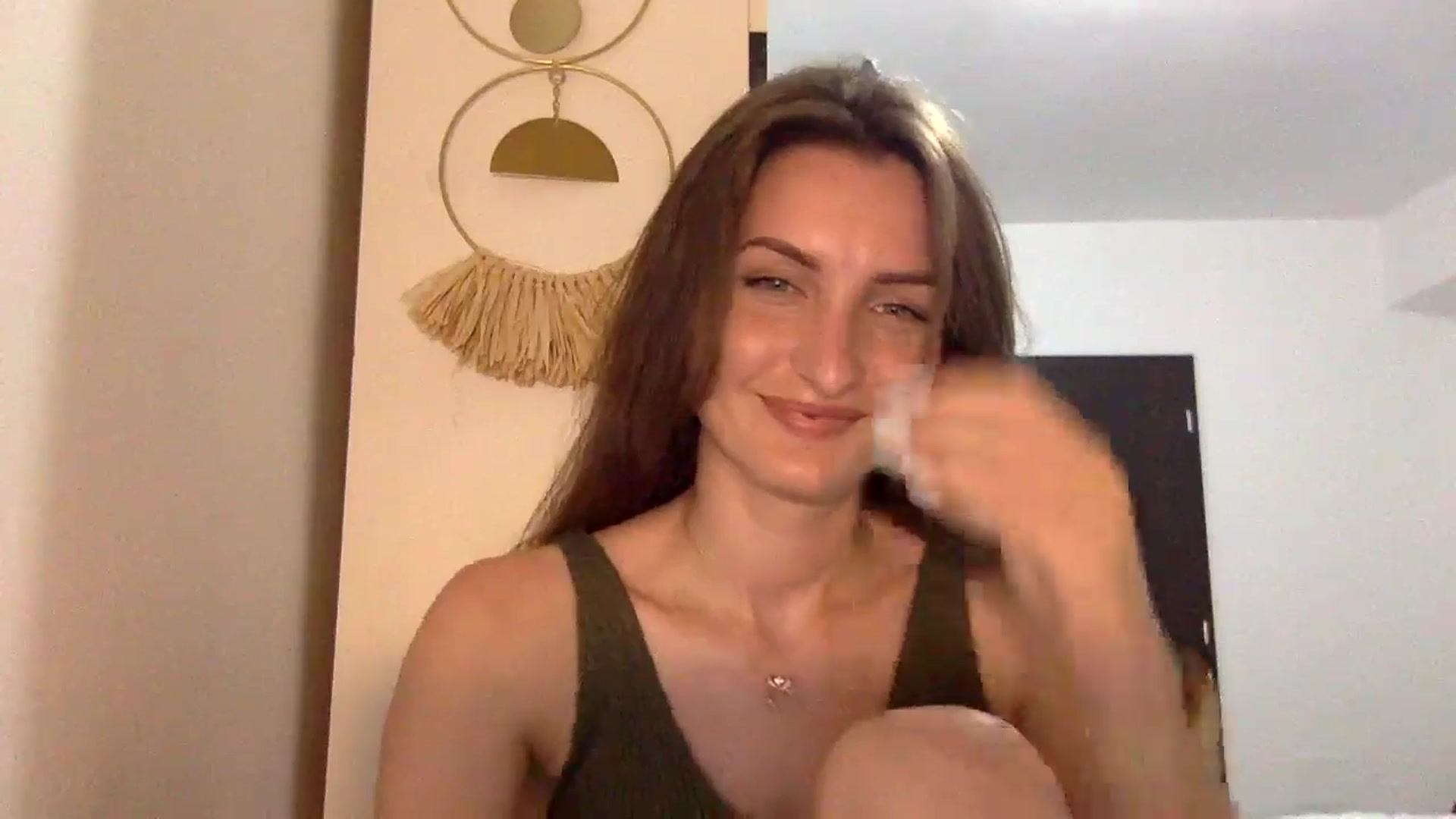 Gallery image thumbnail from EmilyNParis's myfreecams stream on, 06/10/2024, 21:41 image 3 of 20