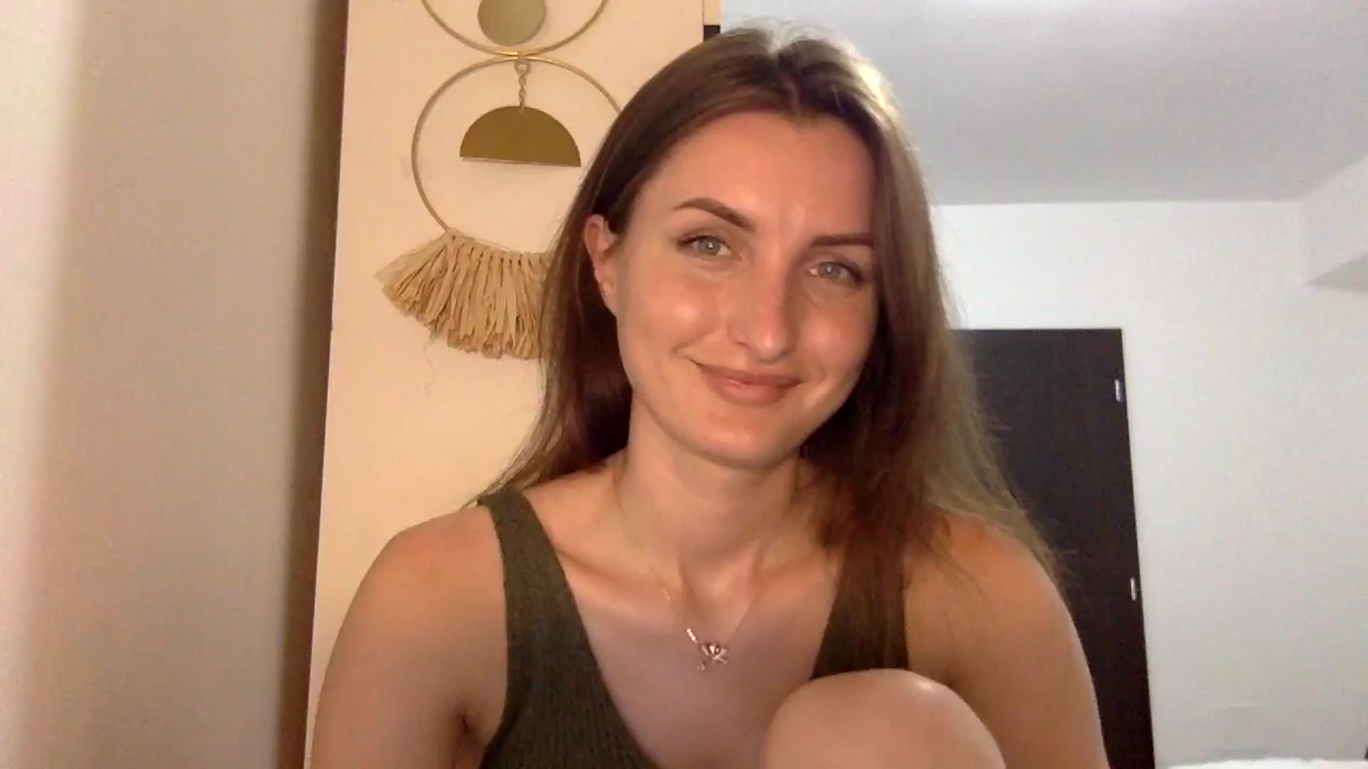 Gallery image thumbnail from EmilyNParis's myfreecams stream on, 06/10/2024, 21:41 image 1 of 20