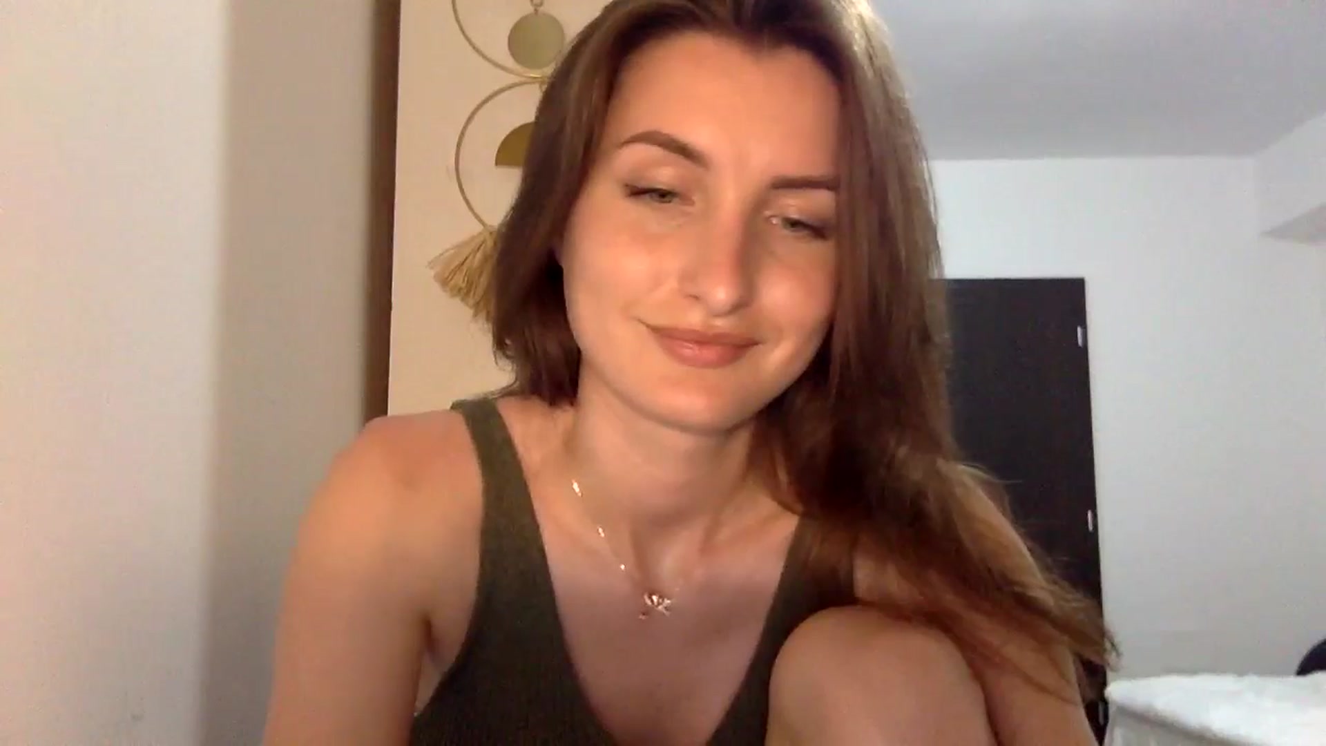 Gallery image thumbnail from EmilyNParis's myfreecams stream on, 06/10/2024, 21:41 image 19 of 20