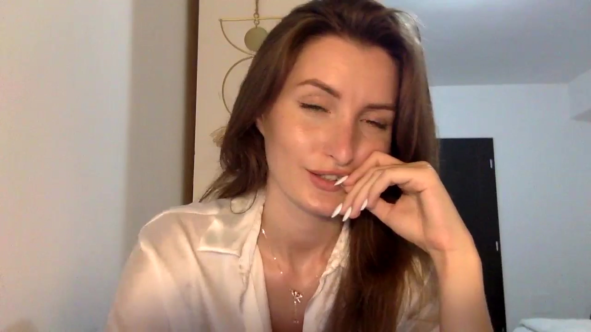 Gallery image thumbnail from EmilyNParis's myfreecams stream on, 06/15/2024, 19:48 image 7 of 20