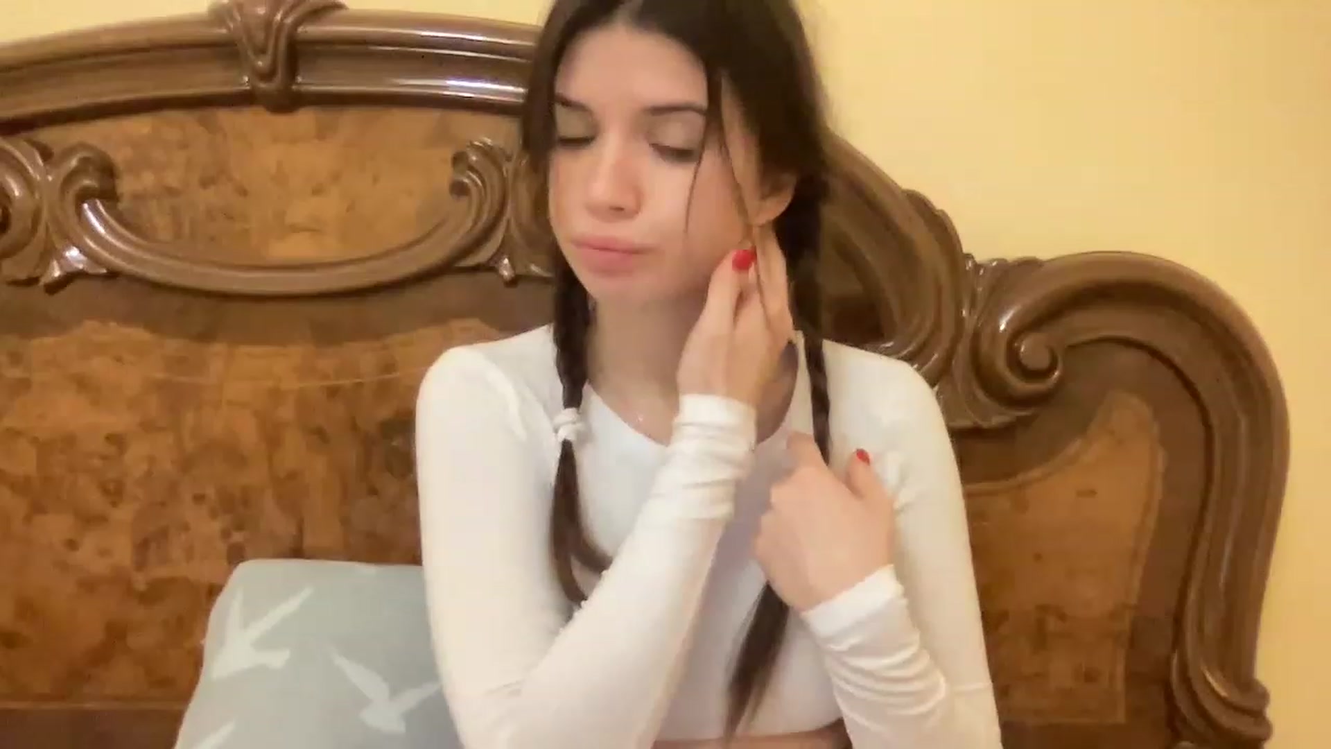 Gallery image thumbnail from EmilyPariss's myfreecams stream on, 01/26/2023, 21:38 image 4 of 20