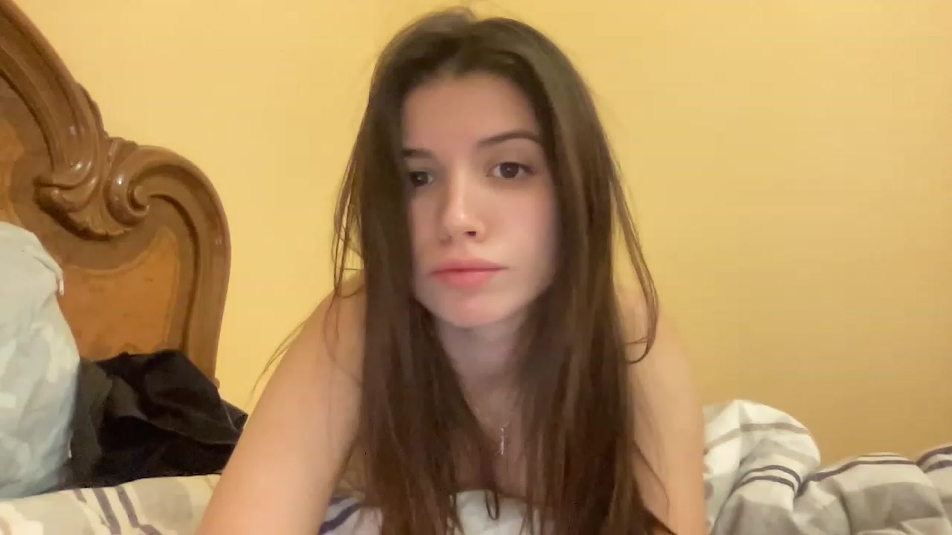 Gallery image thumbnail from EmilyPariss's myfreecams stream on, 01/27/2023, 19:11 image 1 of 20
