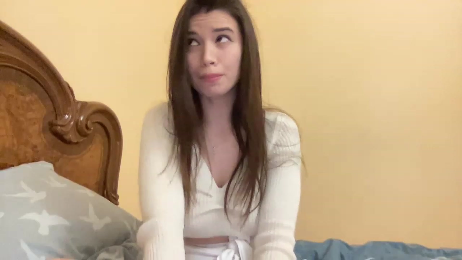 Gallery image thumbnail from EmilyPariss's myfreecams stream on, 03/09/2023, 18:47 image 9 of 20
