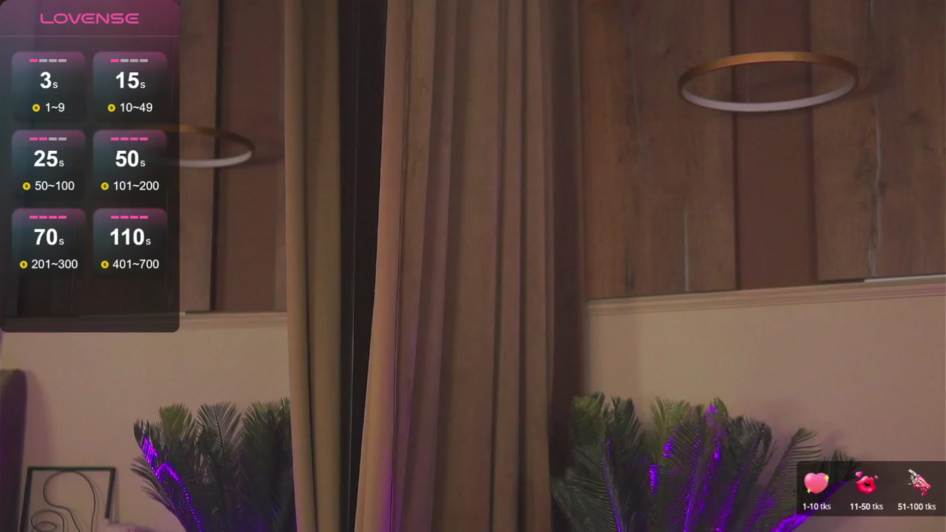 Gallery image thumbnail from EmilyRaymont's myfreecams stream on, 11/26/2024, 22:23 image 16 of 20