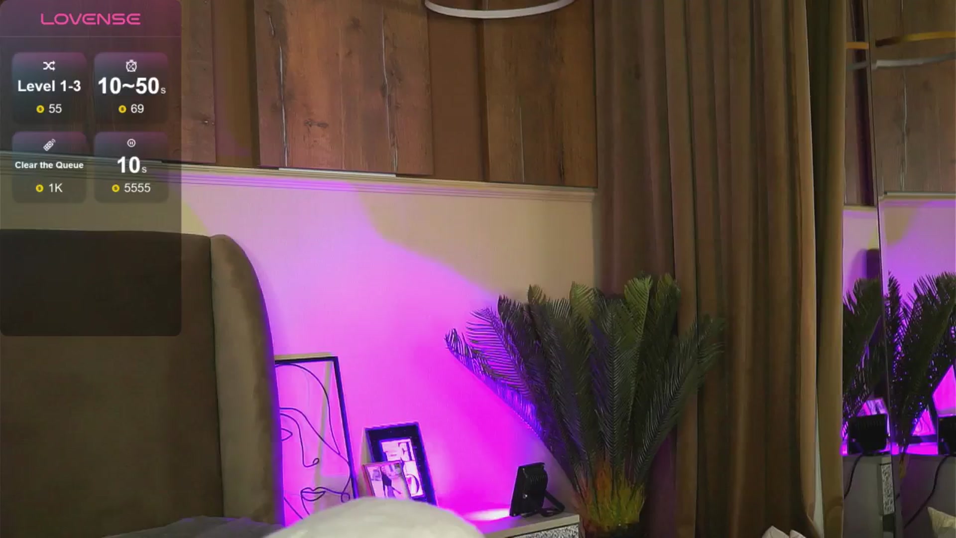 Gallery image thumbnail from EmilyRaymont's myfreecams stream on, 01/23/2025, 05:26 image 12 of 20