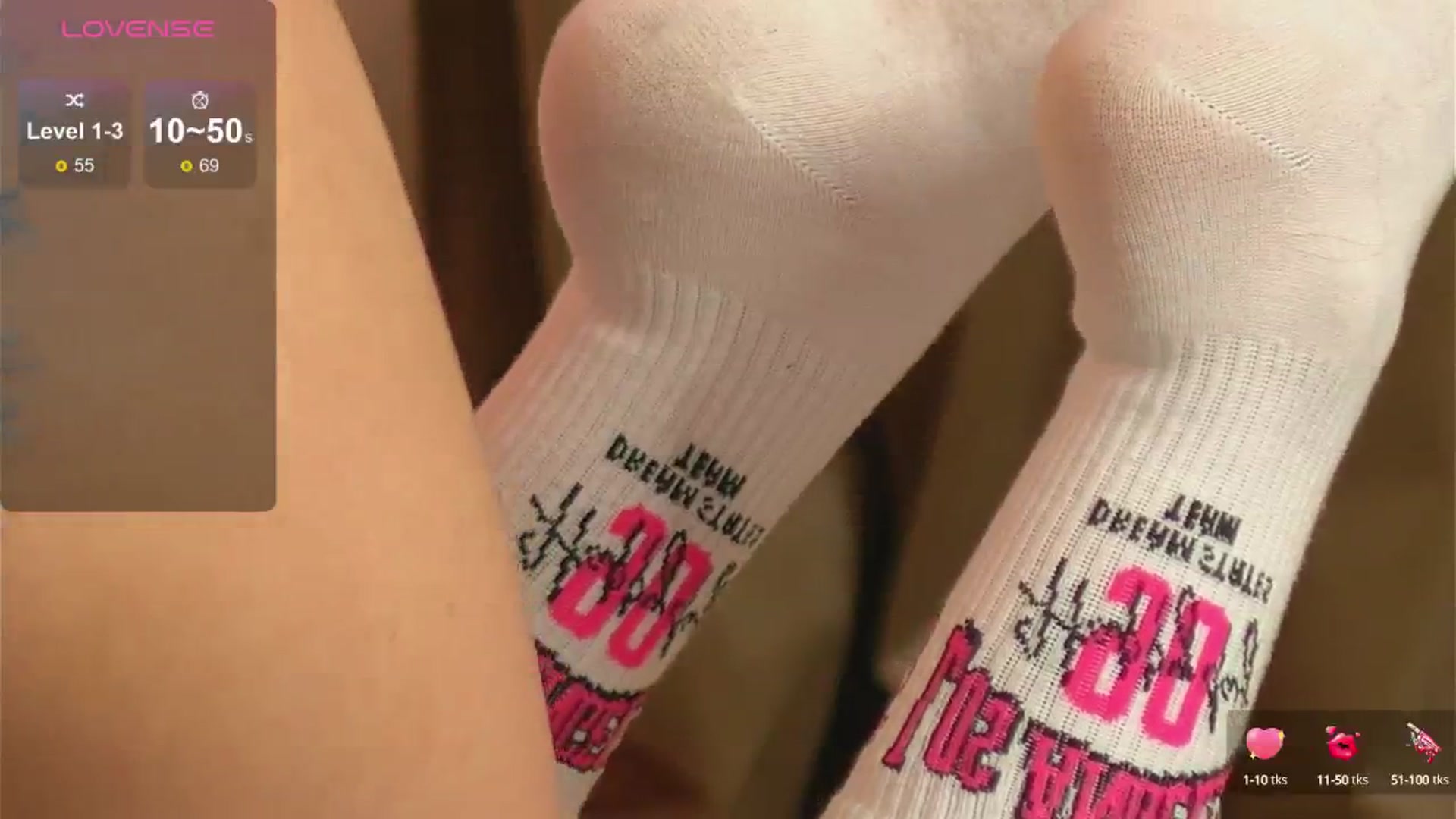 Gallery image thumbnail from EmilyRaymont's myfreecams stream on, 02/04/2025, 04:00 image 16 of 20