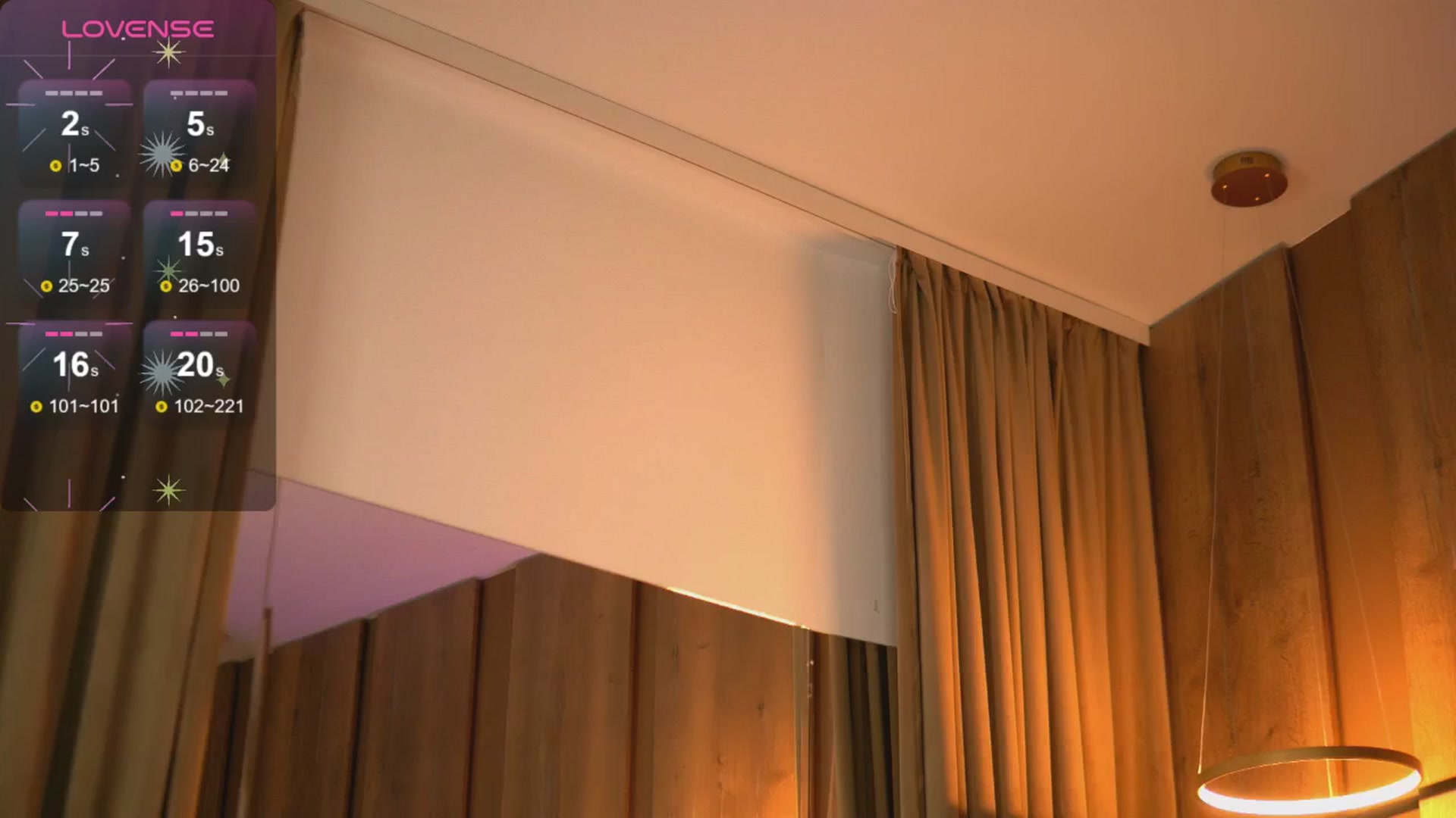 Gallery image thumbnail from EmilyRaymont's myfreecams stream on, 03/23/2025, 01:07 image 10 of 20