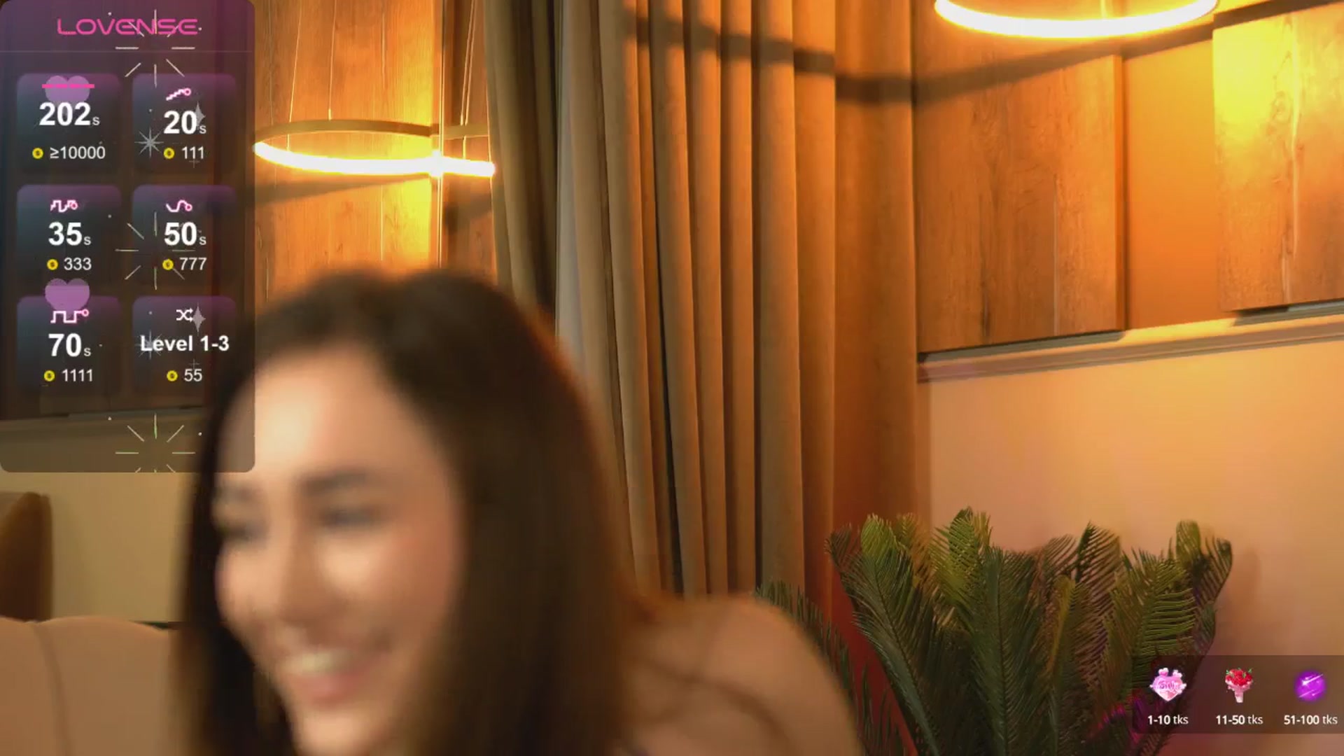 Gallery image thumbnail from EmilyRaymont's myfreecams stream on, 03/29/2025, 03:42 image 9 of 20