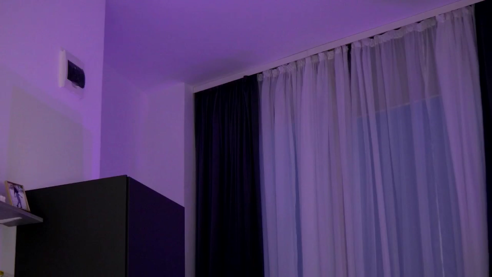 Gallery image thumbnail from EmilyRaymont's myfreecams stream on, 04/04/2025, 06:38 image 2 of 20