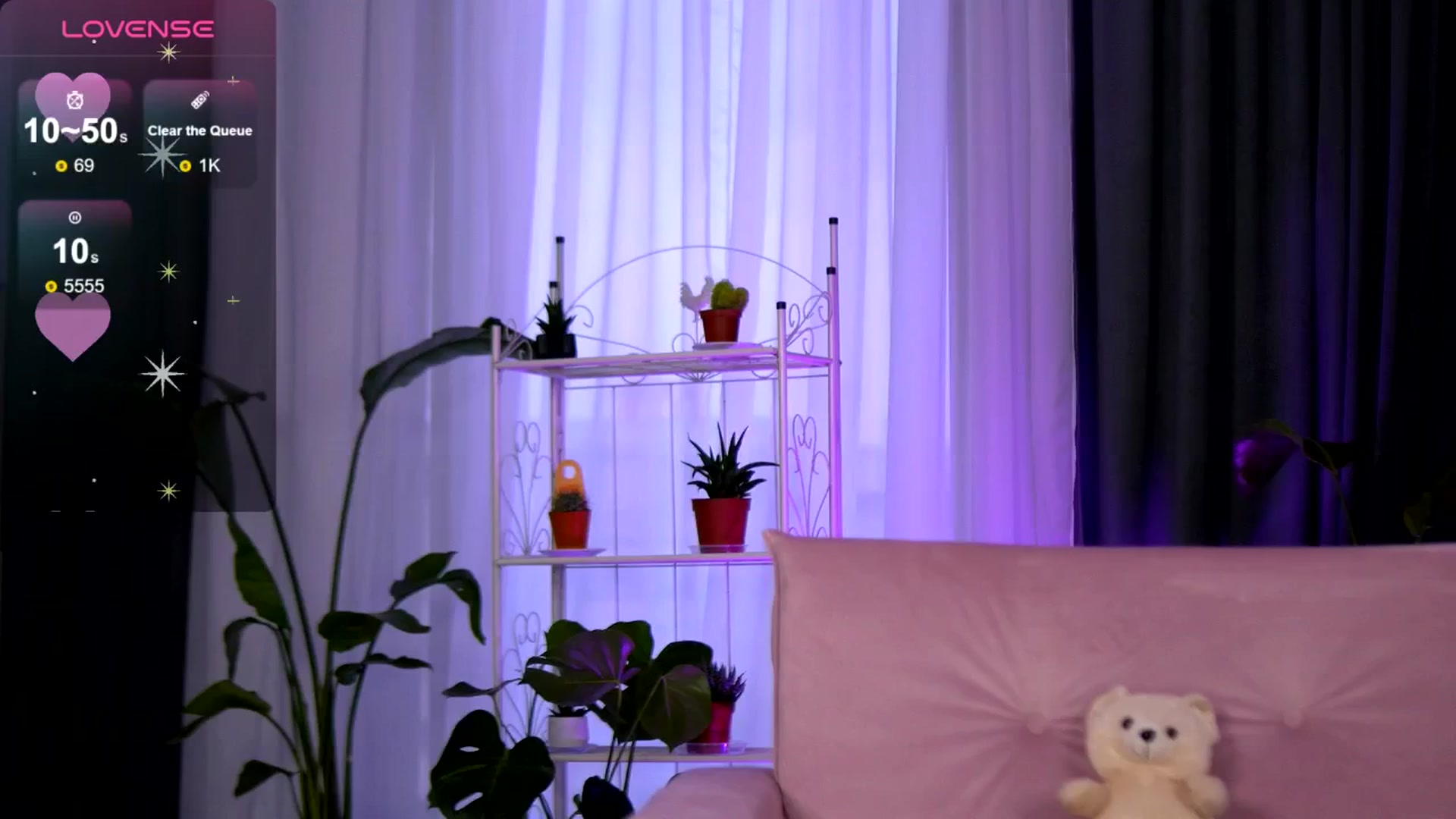 Gallery image thumbnail from EmilyRaymont's myfreecams stream on, 04/07/2025, 04:31 image 12 of 20